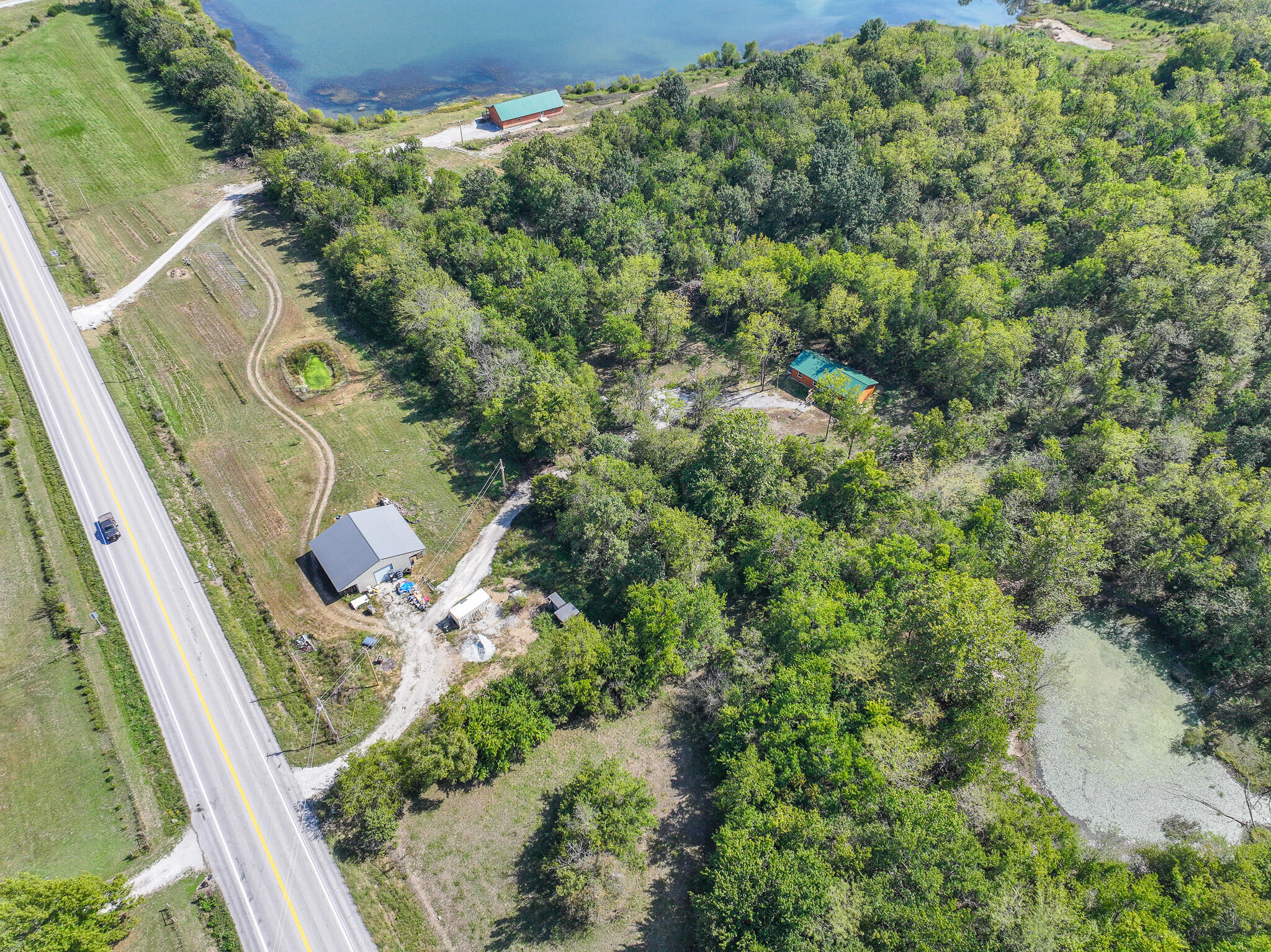 8540 Southeast Hwy 54 Property Photo 4