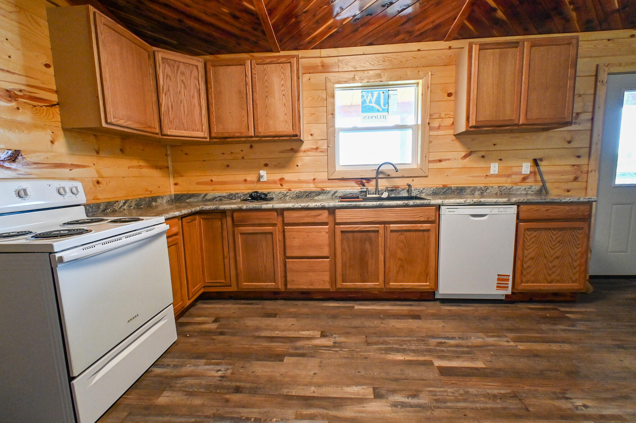 8638 Southeast Highway 54 Property Photo 7
