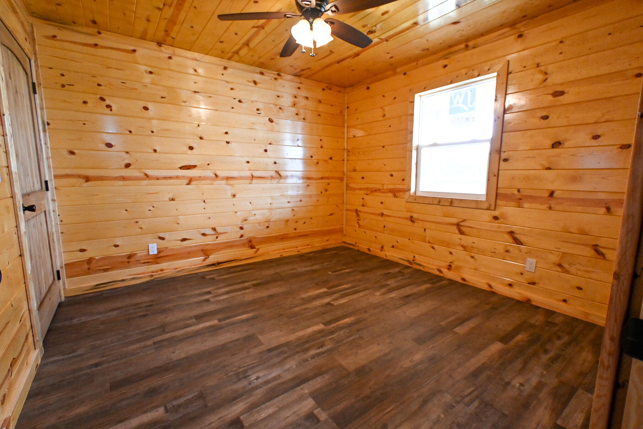 8638 Southeast Highway 54 Property Photo 16