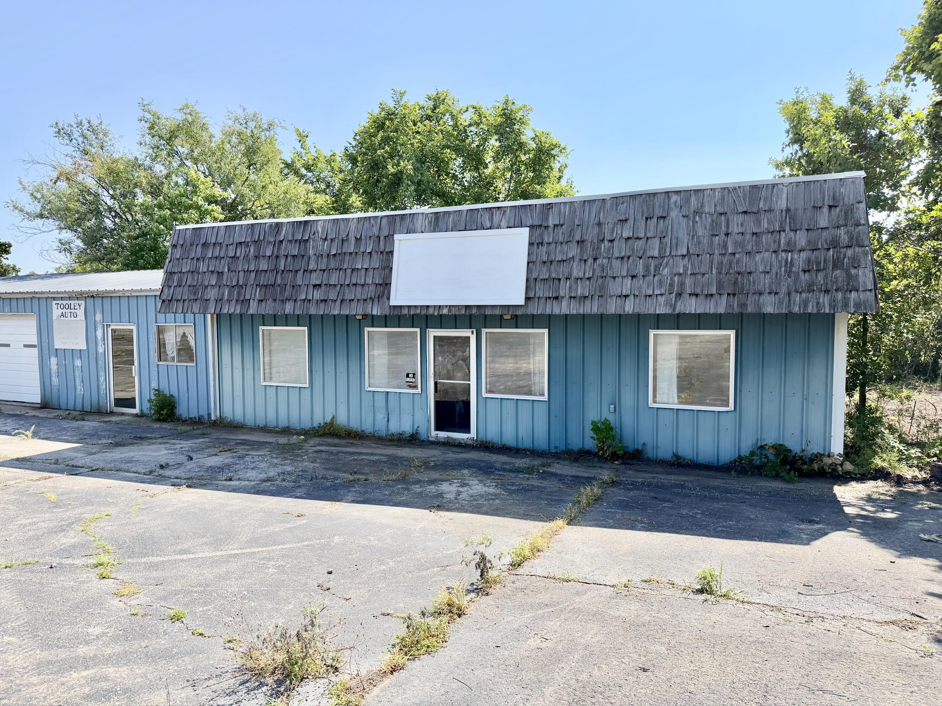 4620 Missouri 5 Property Photo 3