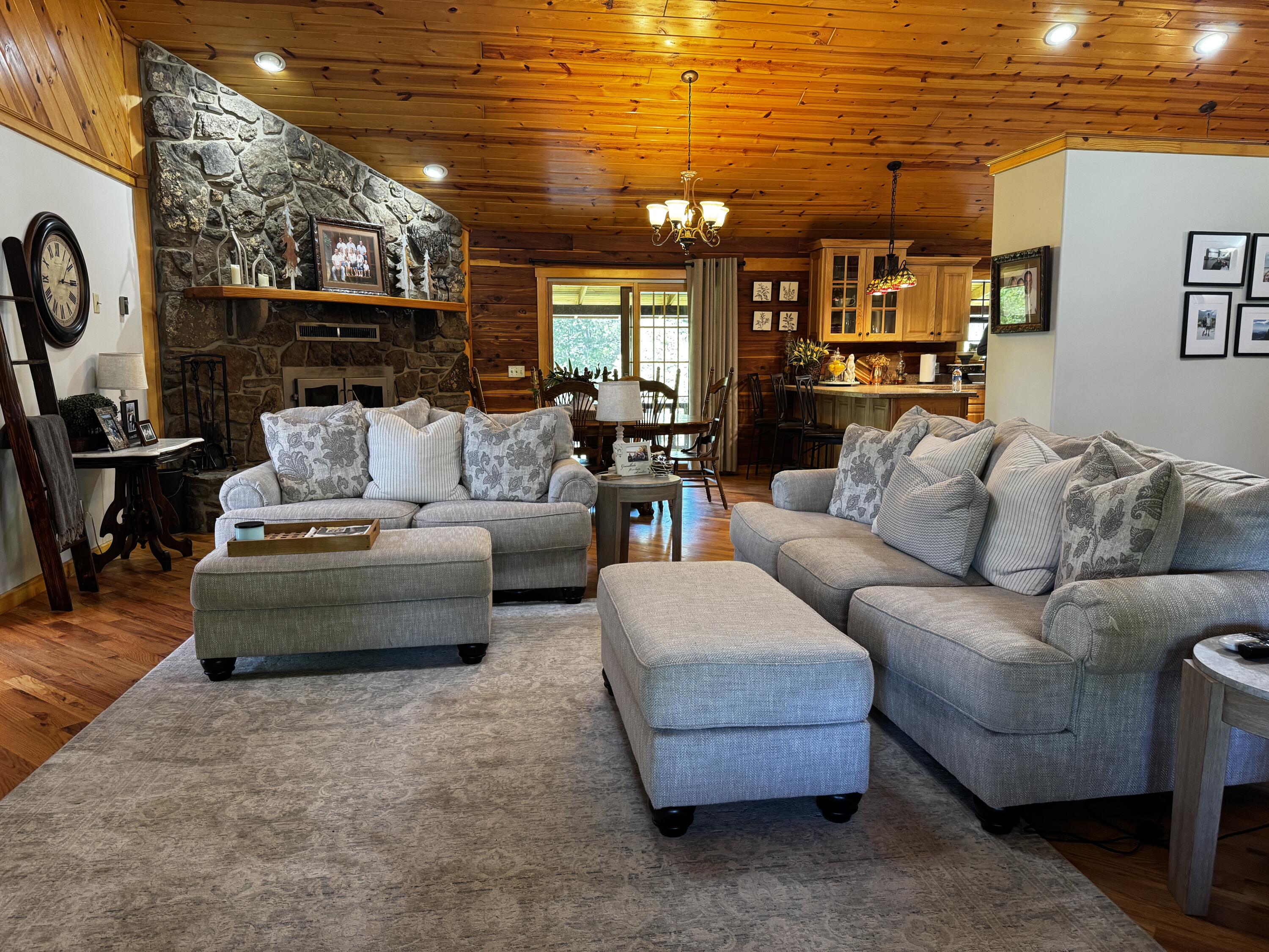 2587 State Highway Kk Property Photo 22