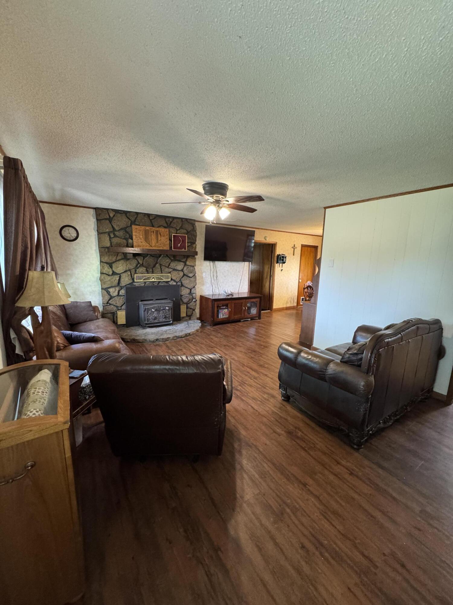 5008 County Road 1540 Property Photo 5
