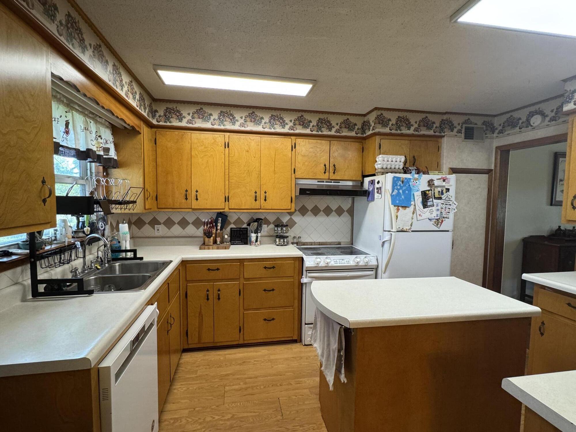 5008 County Road 1540 Property Photo 8