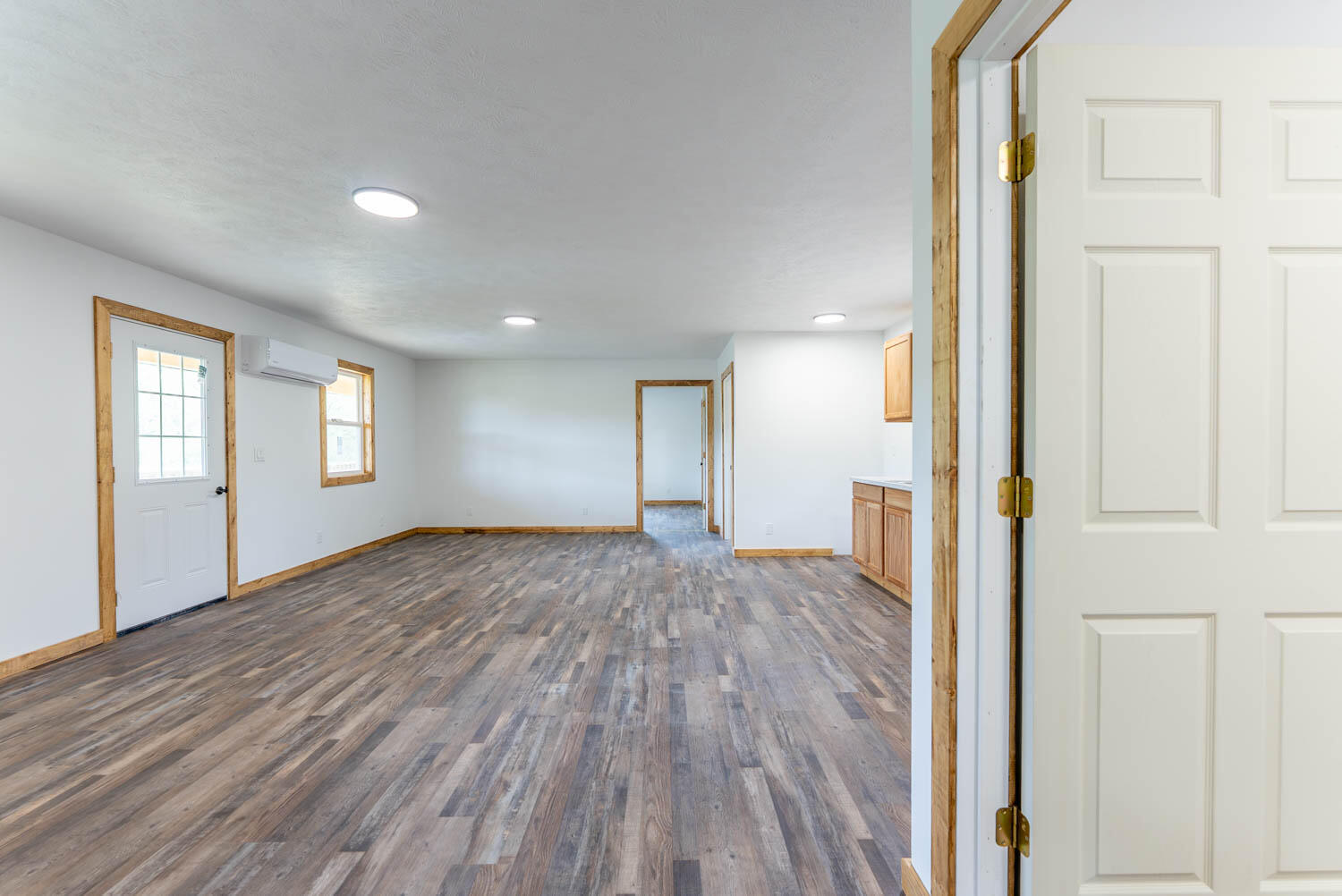 485 Foxden Drive Property Photo 12