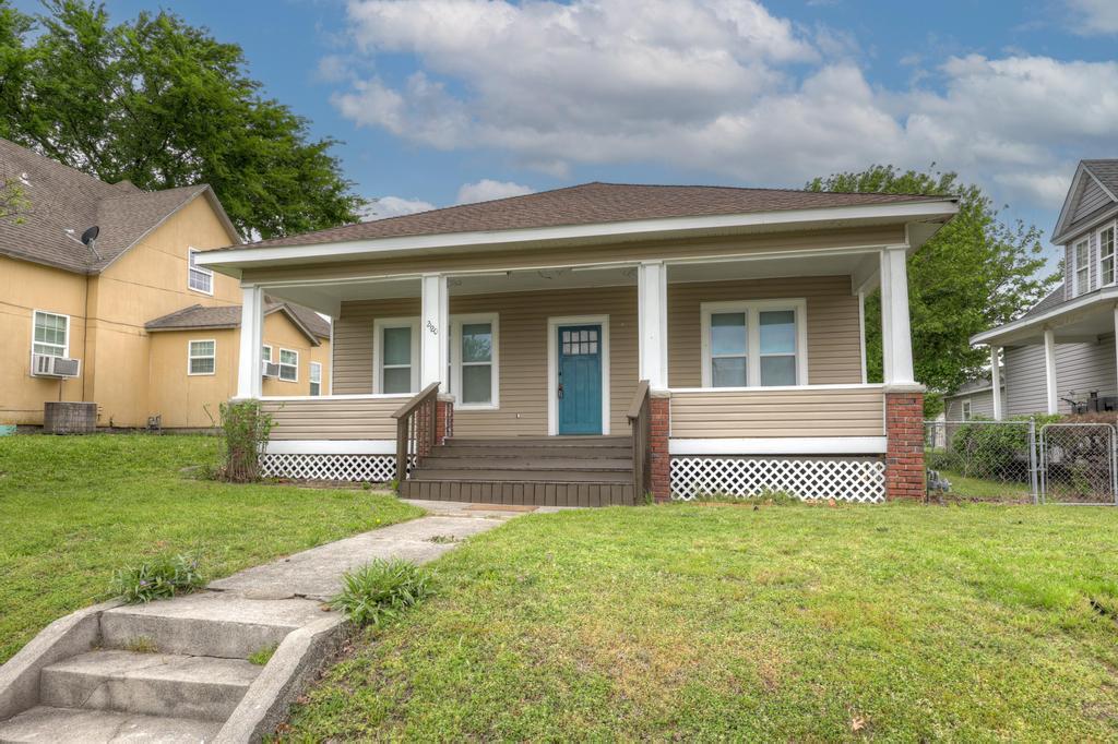 2120 South Wall Avenue Property Photo 2
