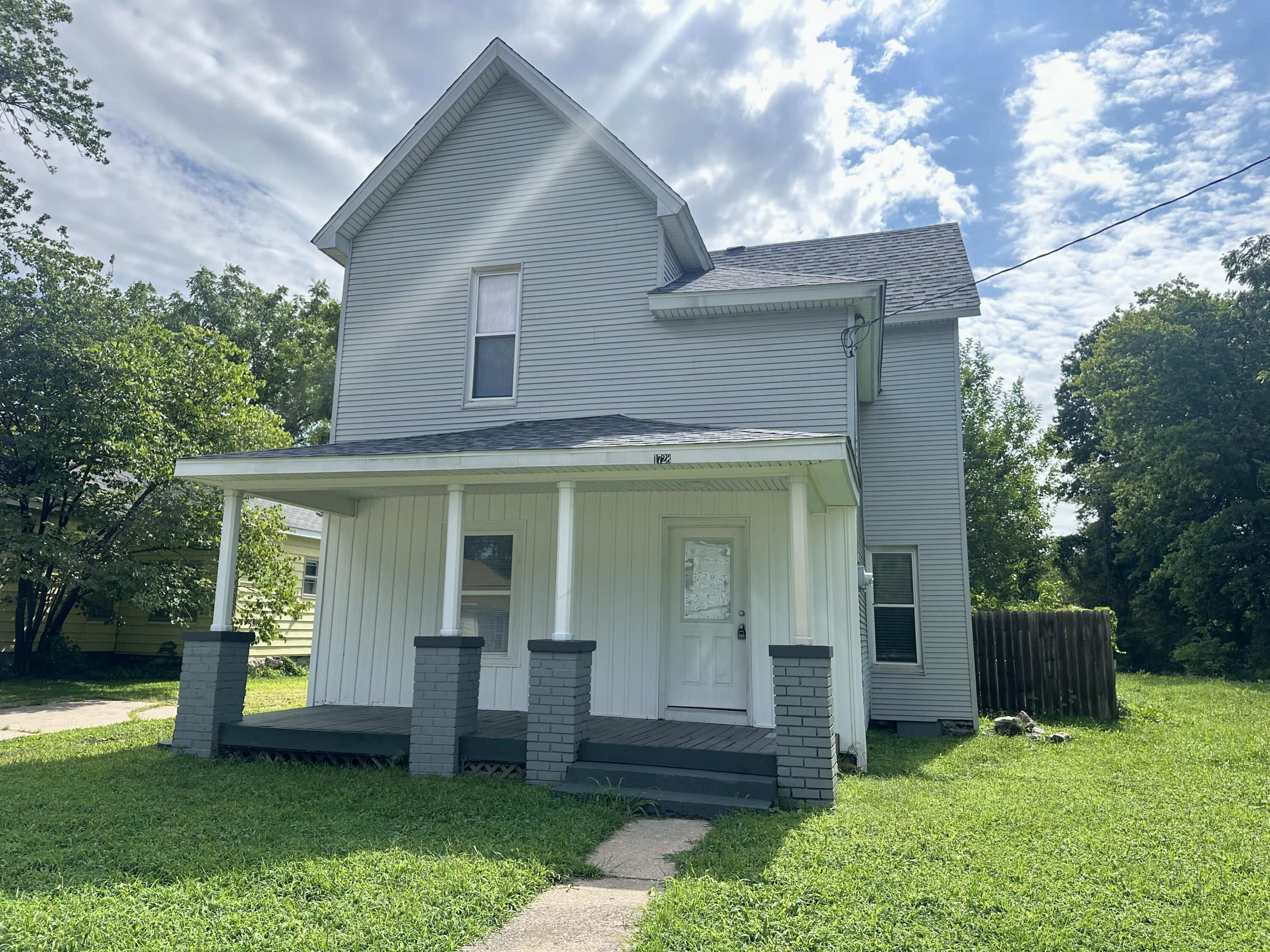 1728 North Sherman Avenue Property Photo 2