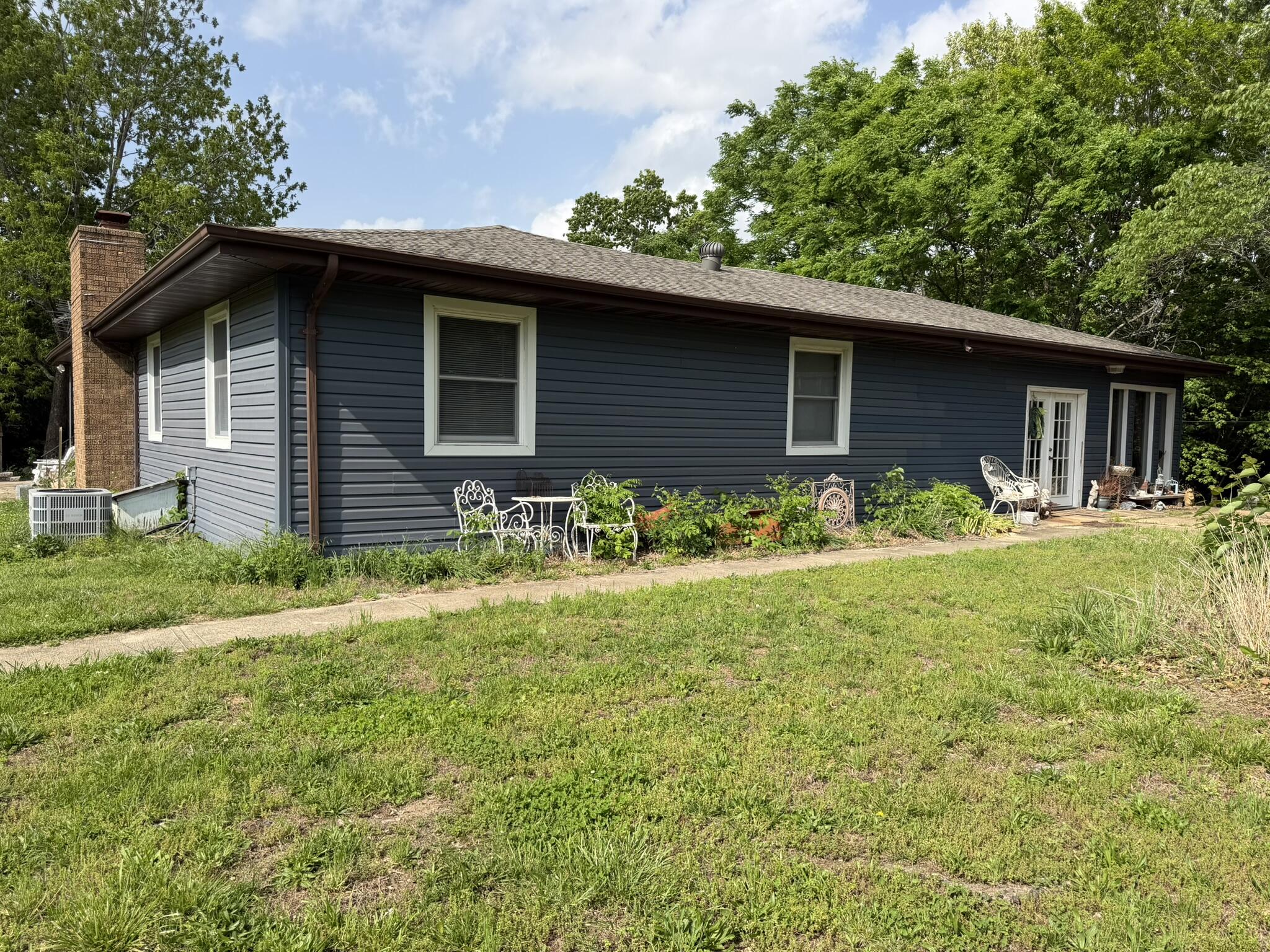 6463 Us Highway 63 Property Photo 2