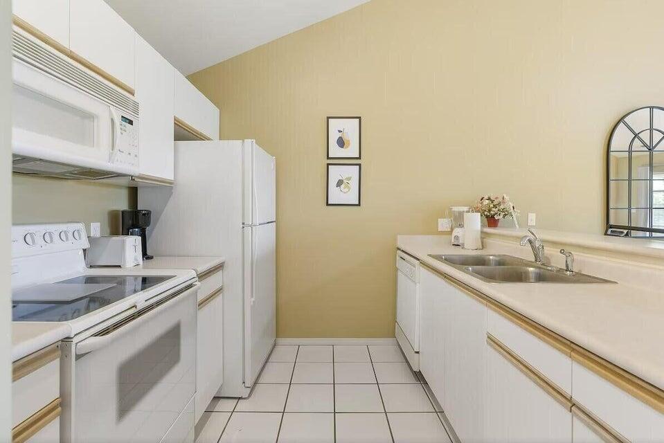 120 Spring Creek Court Apt 36 Property Photo 3