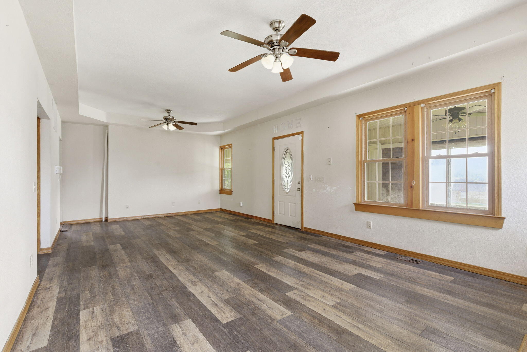 600 North Central Avenue Property Photo 8