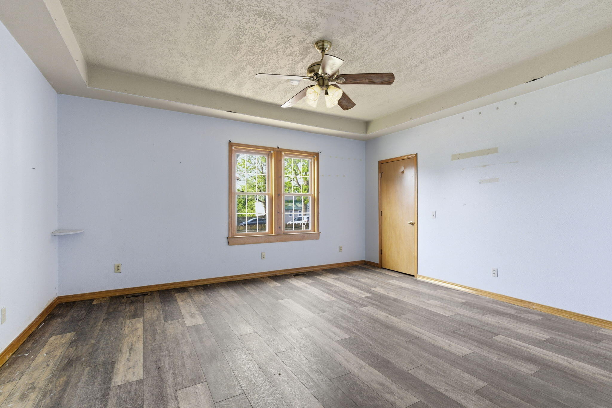 600 North Central Avenue Property Photo 15