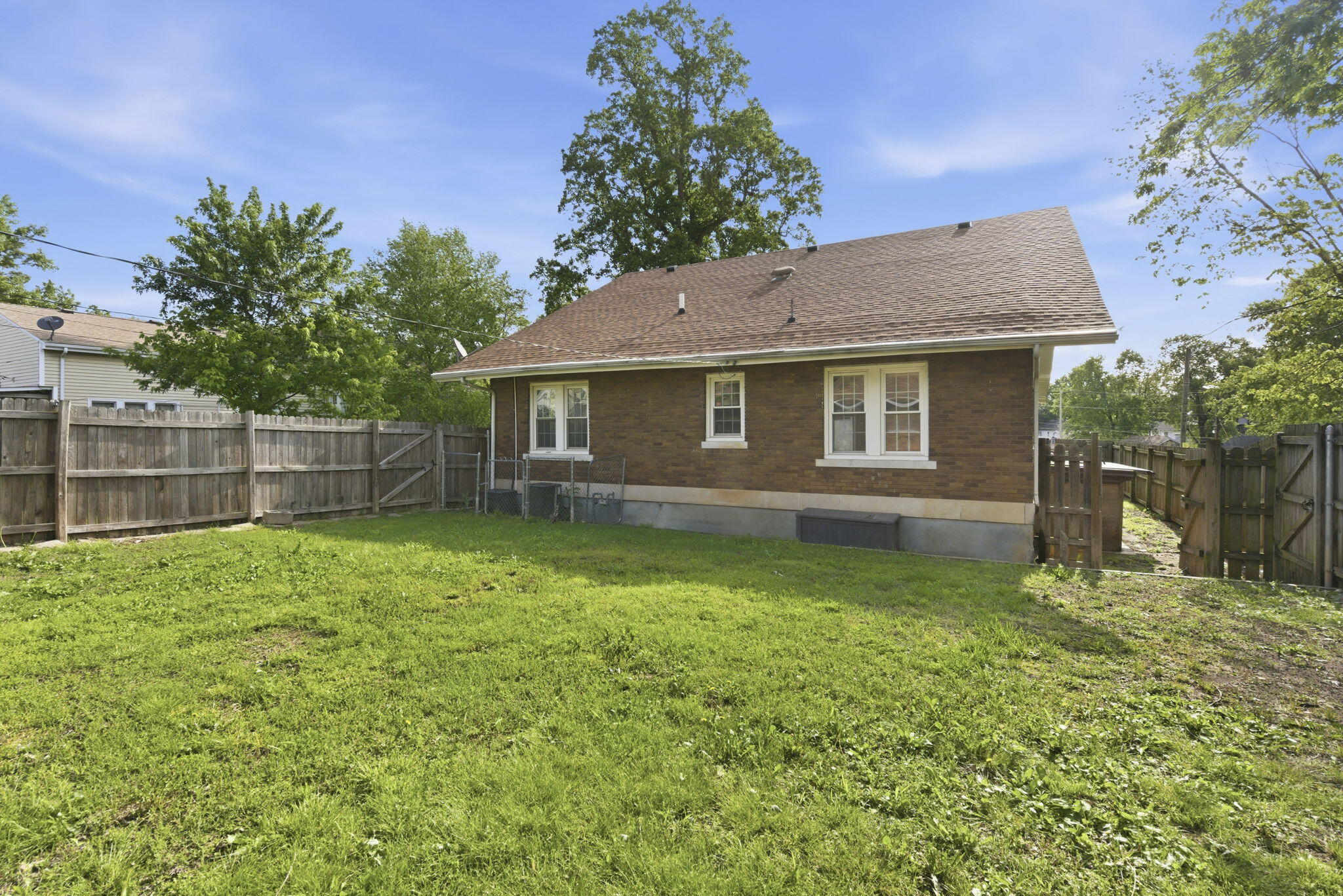 600 North Central Avenue Property Photo 23