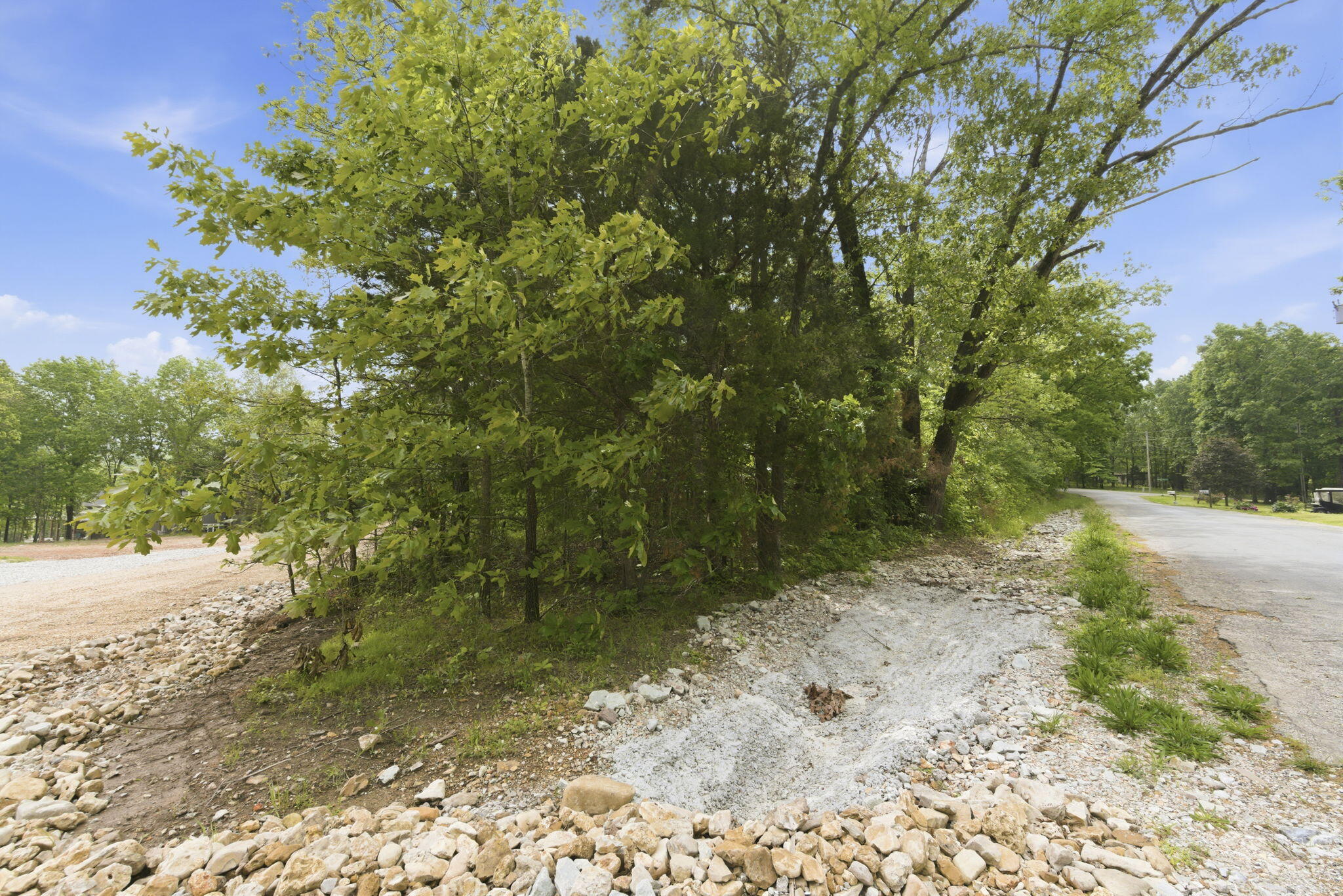 000 Tate Road Property Photo 4