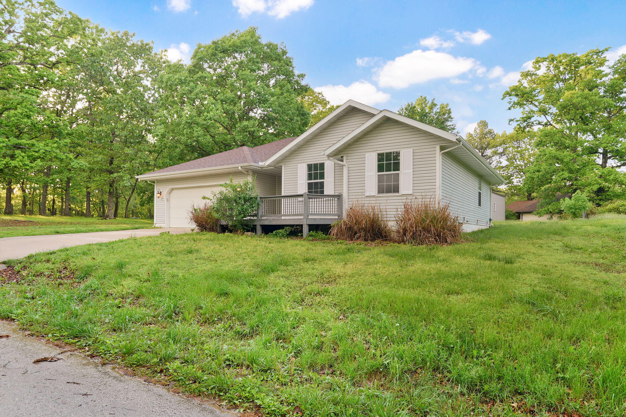 813 Galena Road Property Photo 3