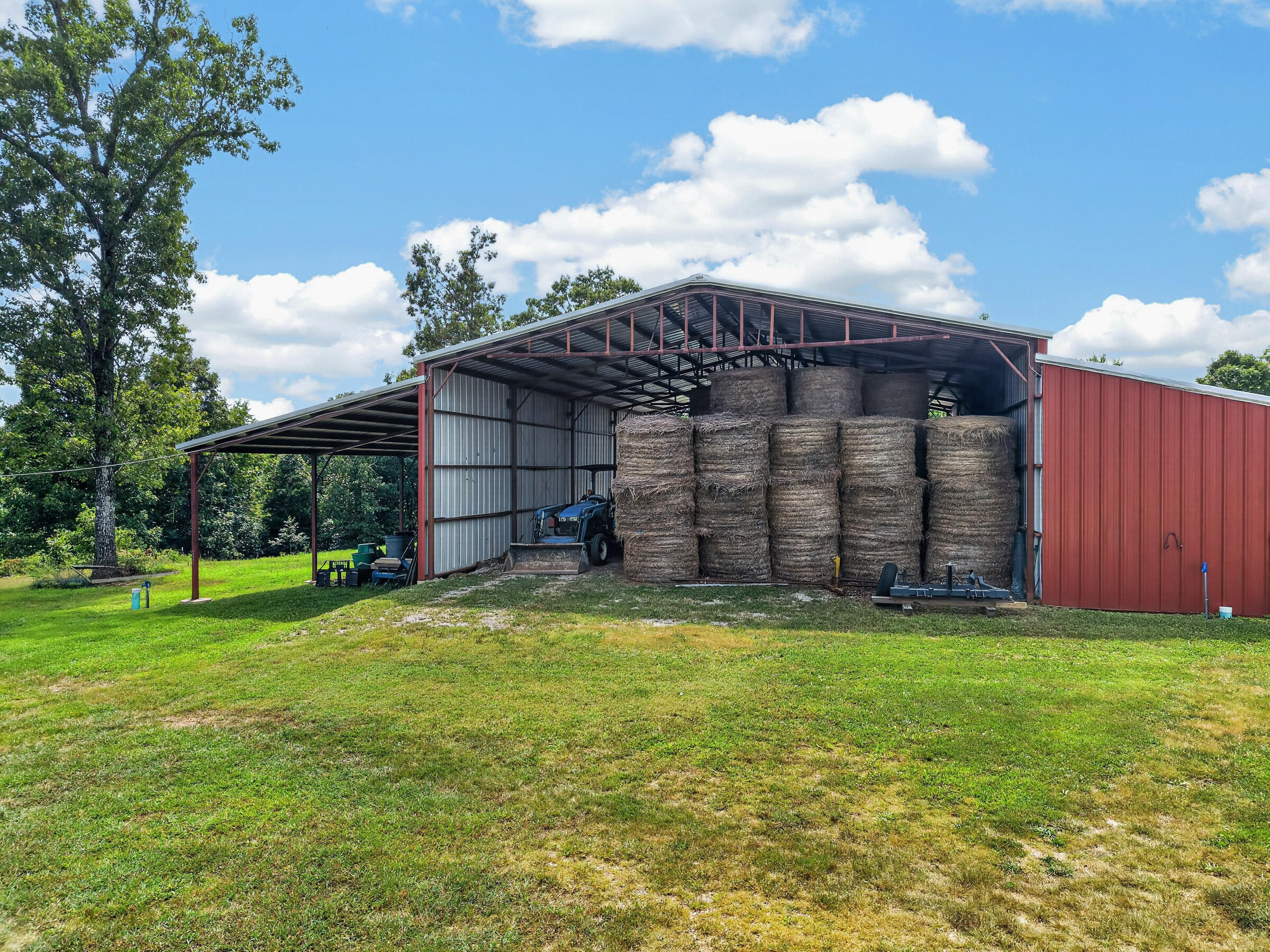 4083 State Route W Property Photo 4