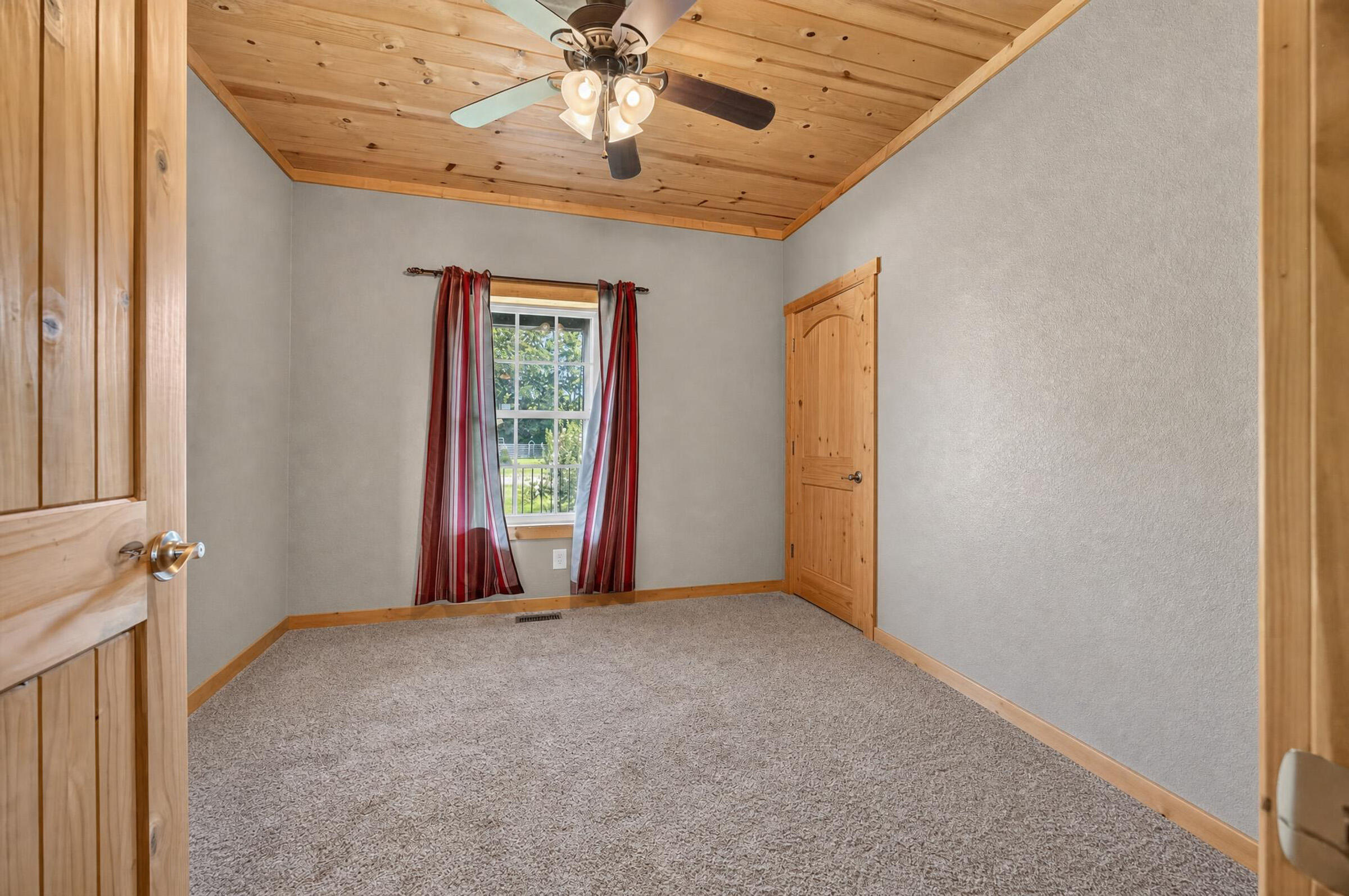 4083 State Route W Property Photo 27
