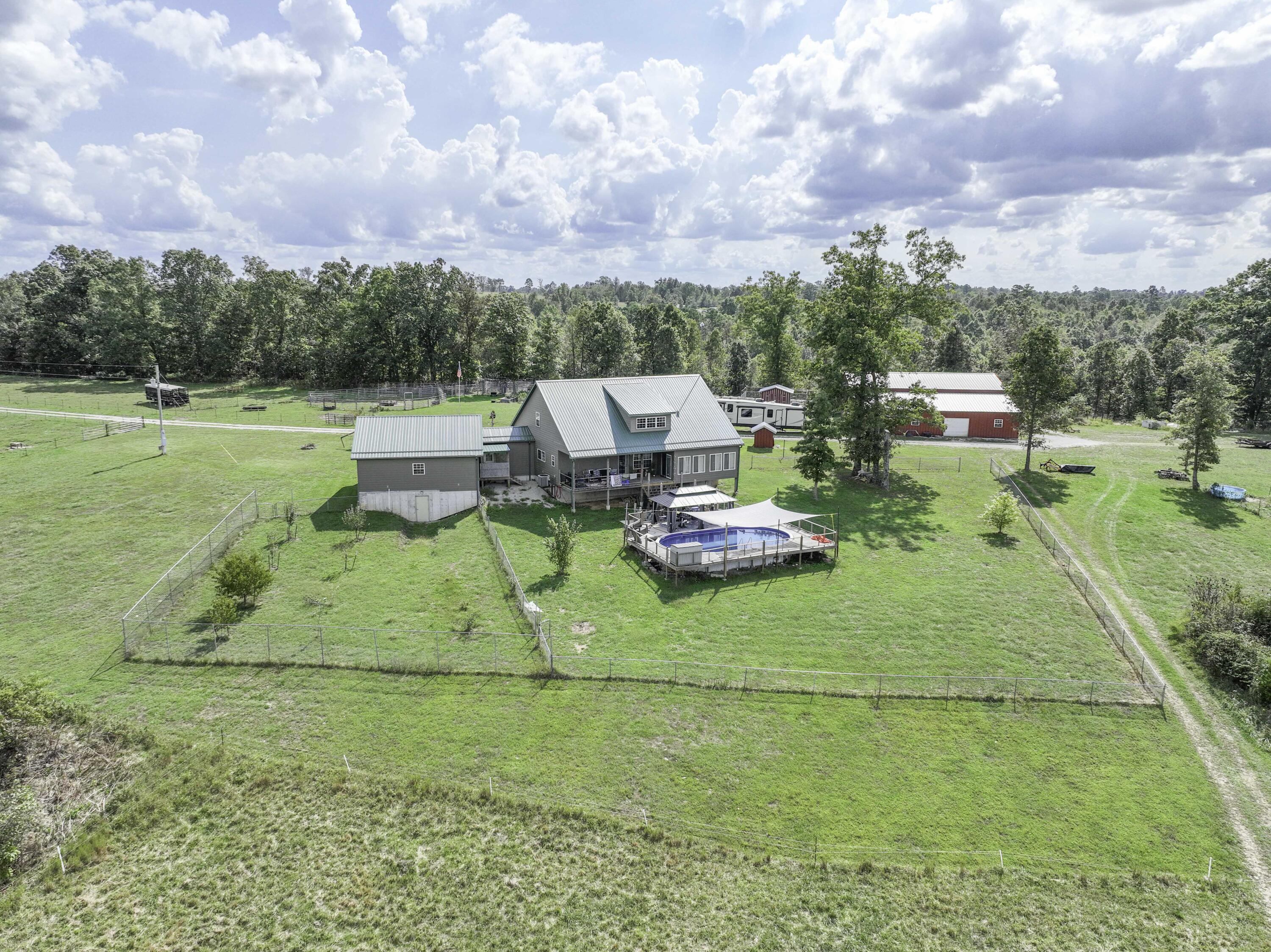 4083 State Route W Property Photo 1