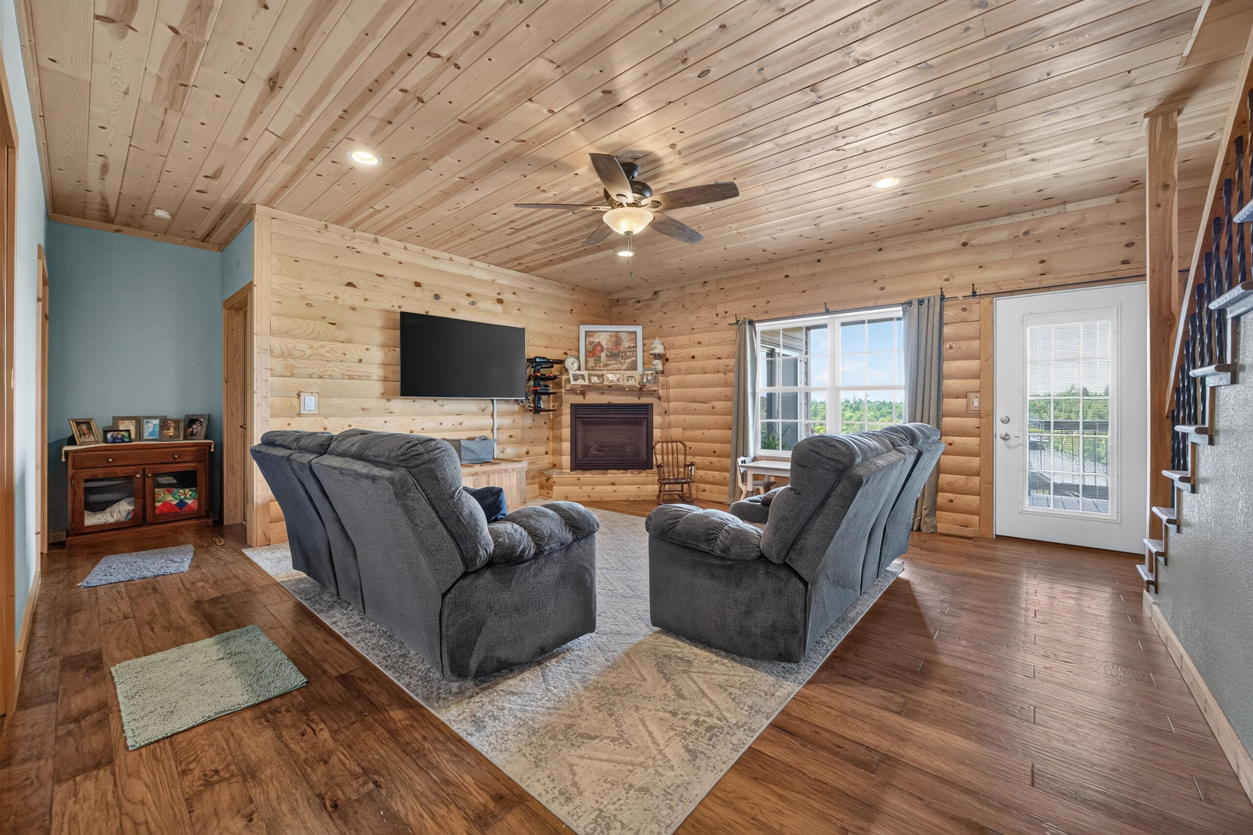 4083 State Route W Property Photo 6