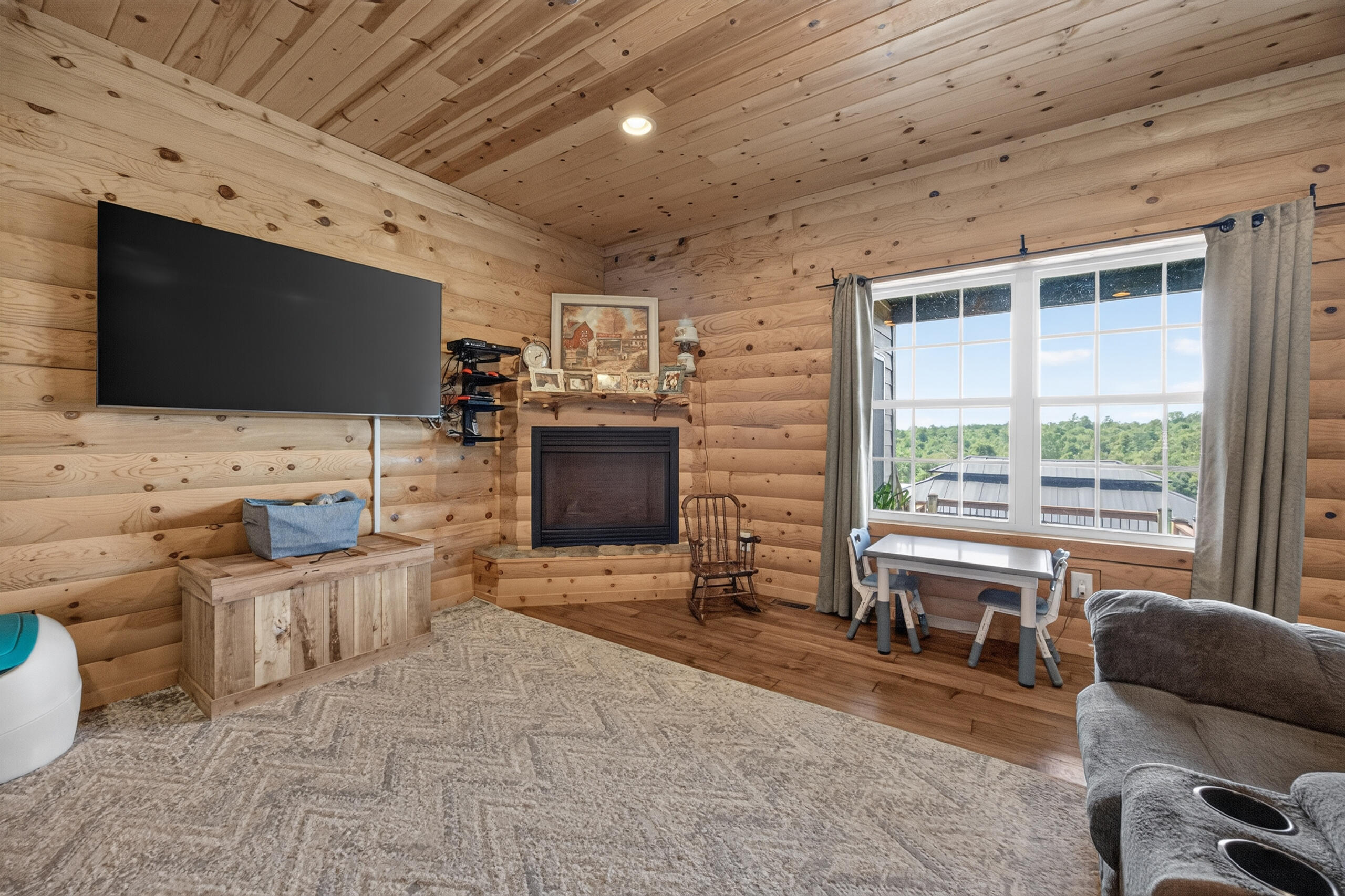 4083 State Route W Property Photo 7