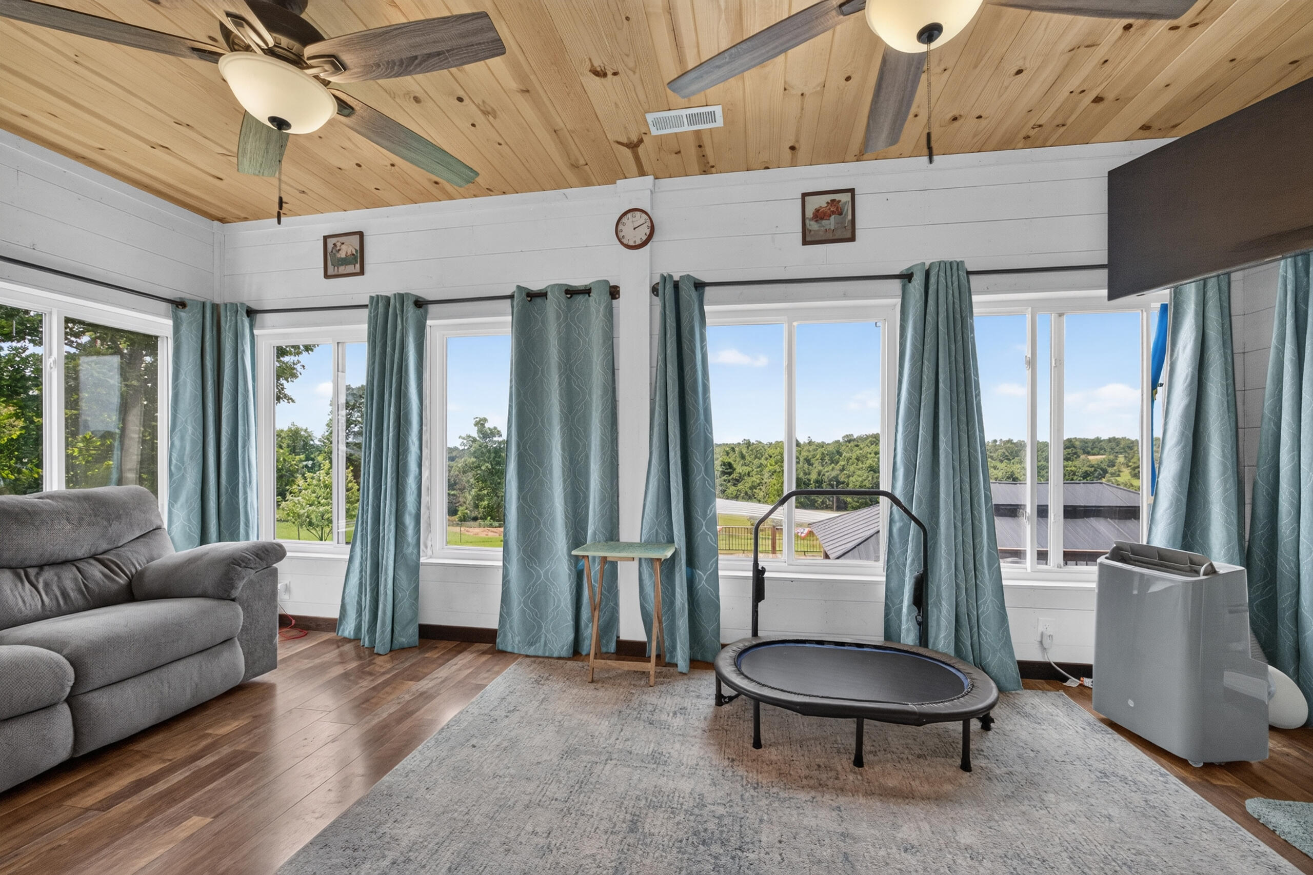 4083 State Route W Property Photo 16