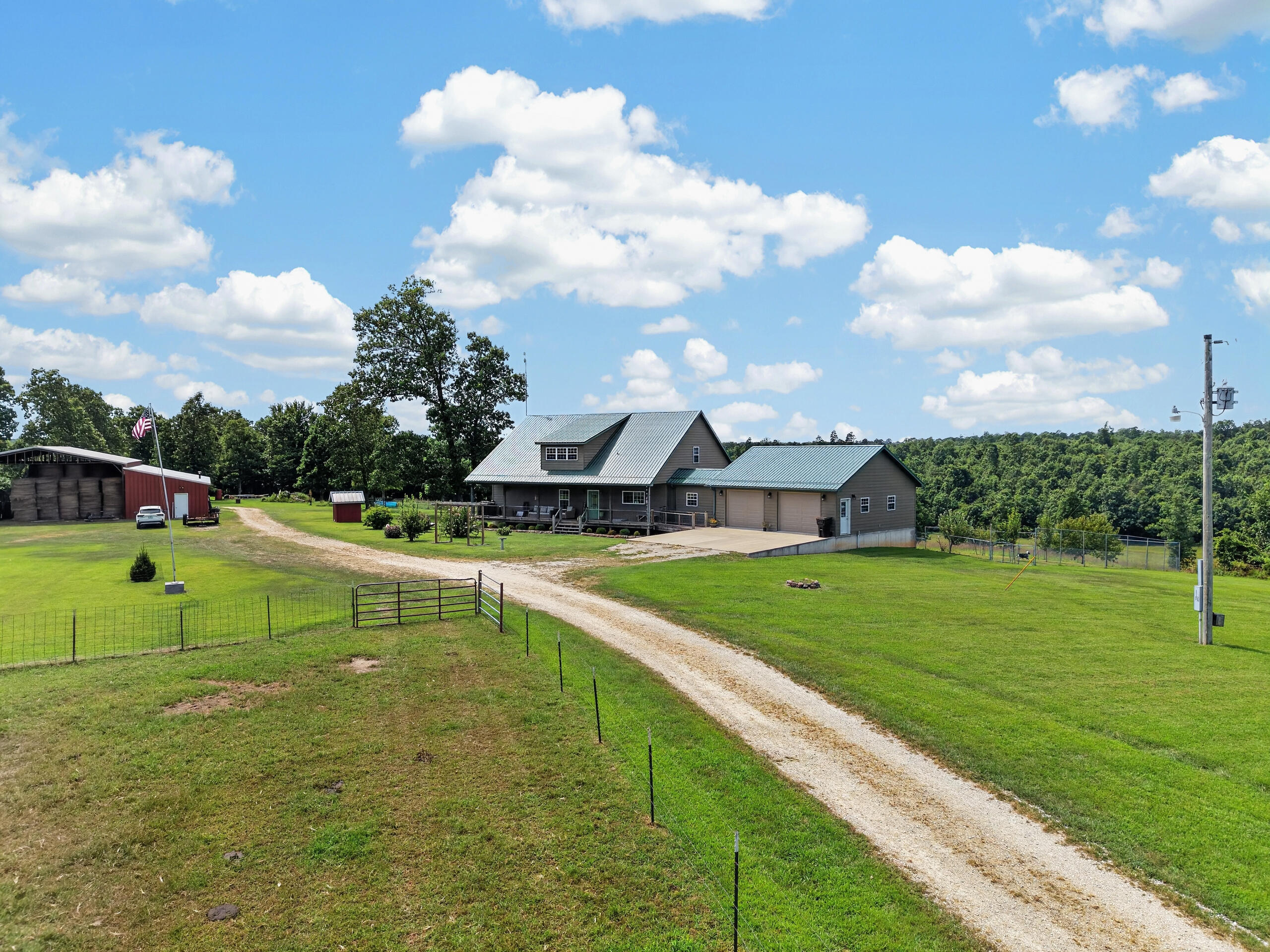4083 State Route W Property Photo 33