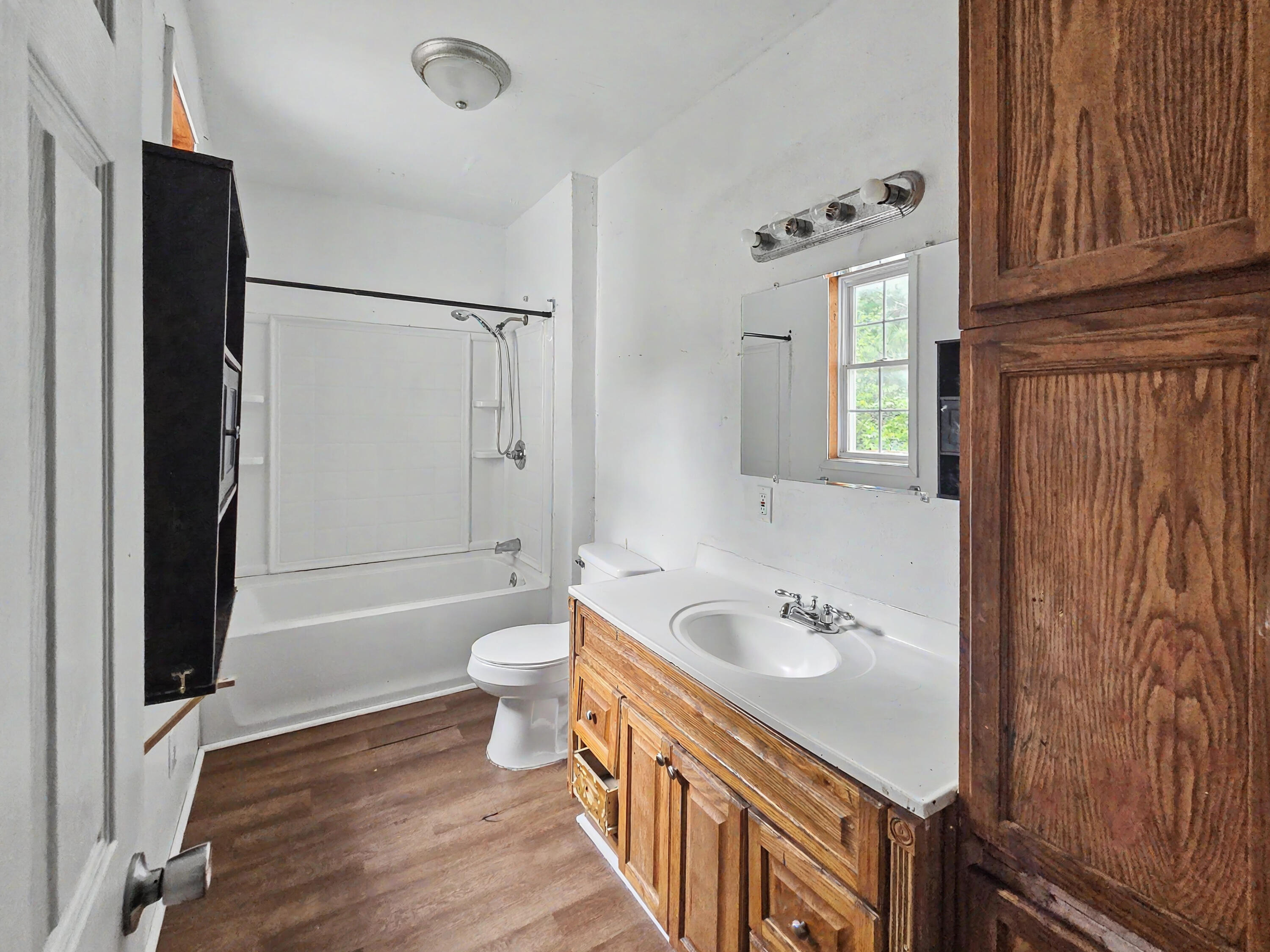 503 South New Avenue Property Photo 19