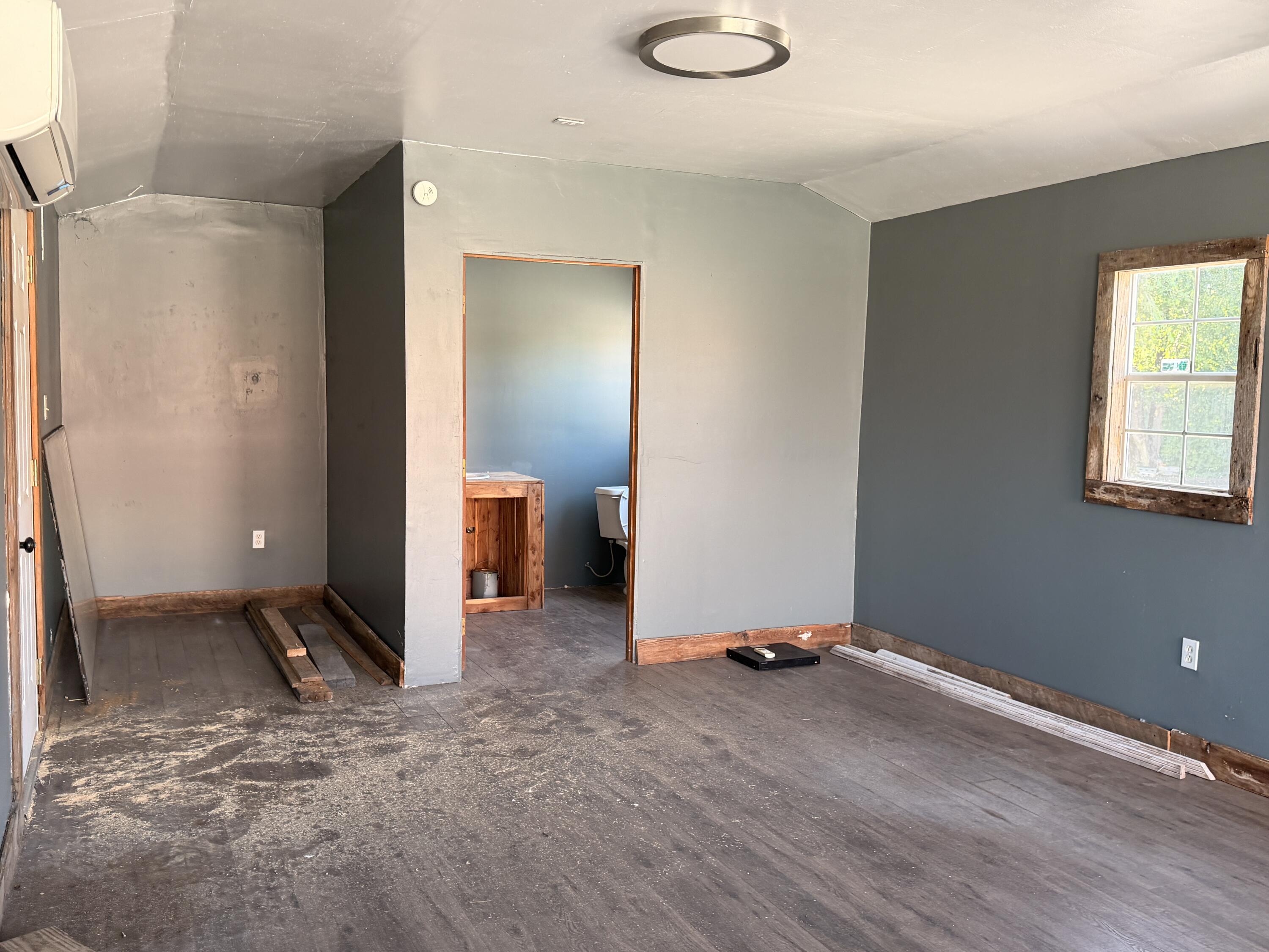 202 East Street Property Photo 10