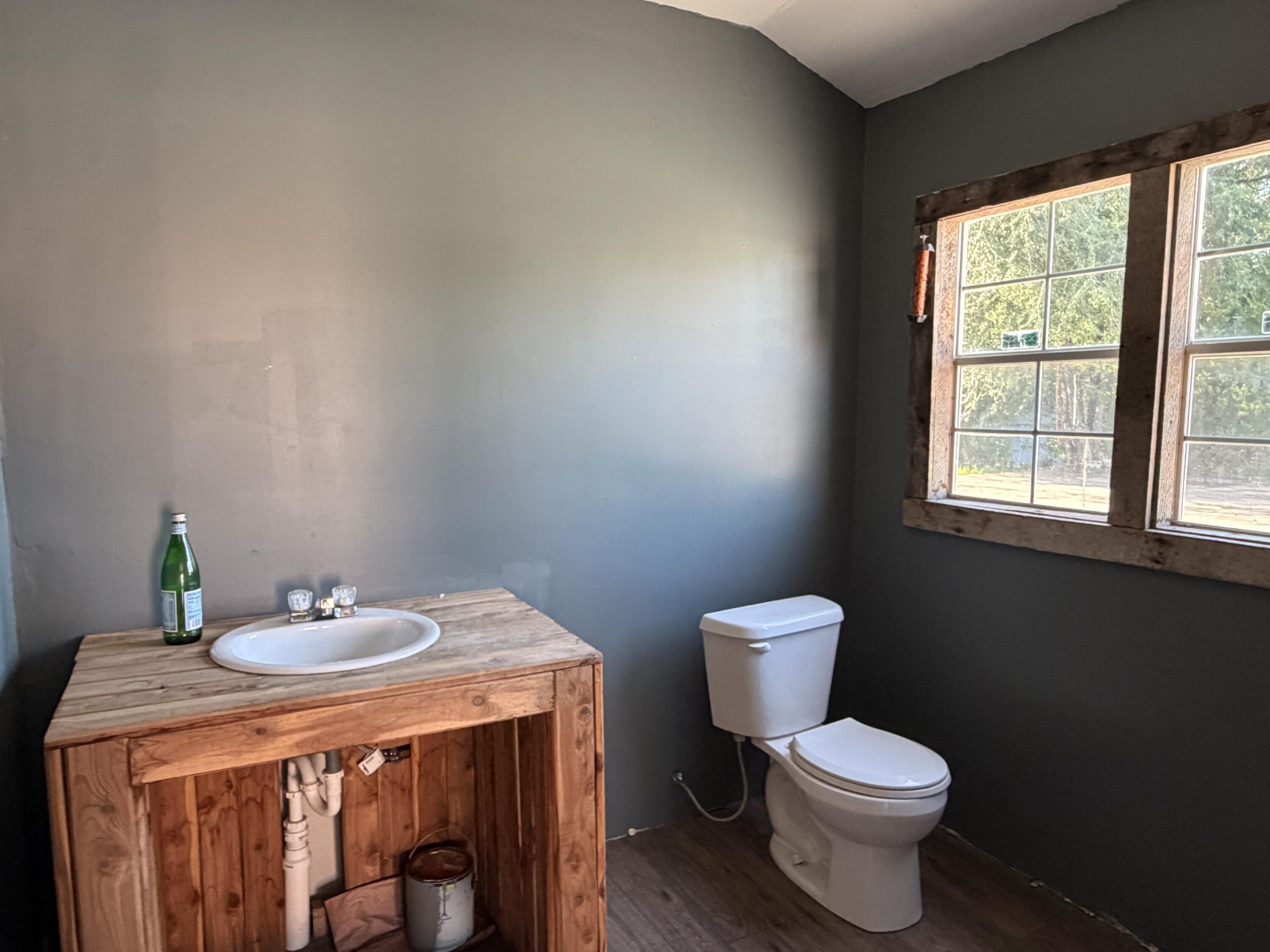 202 East Street Property Photo 11