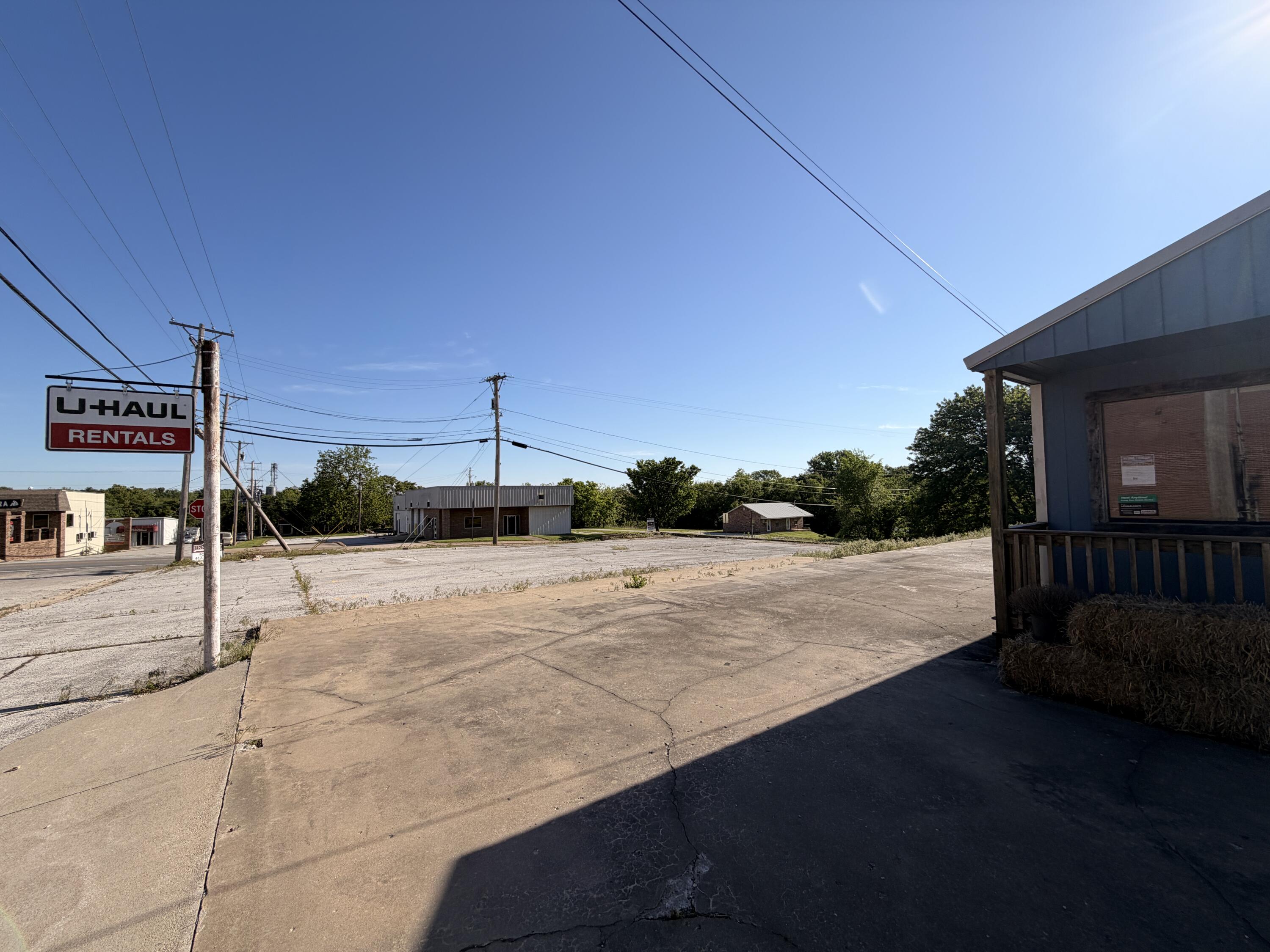 202 East Street Property Photo 18