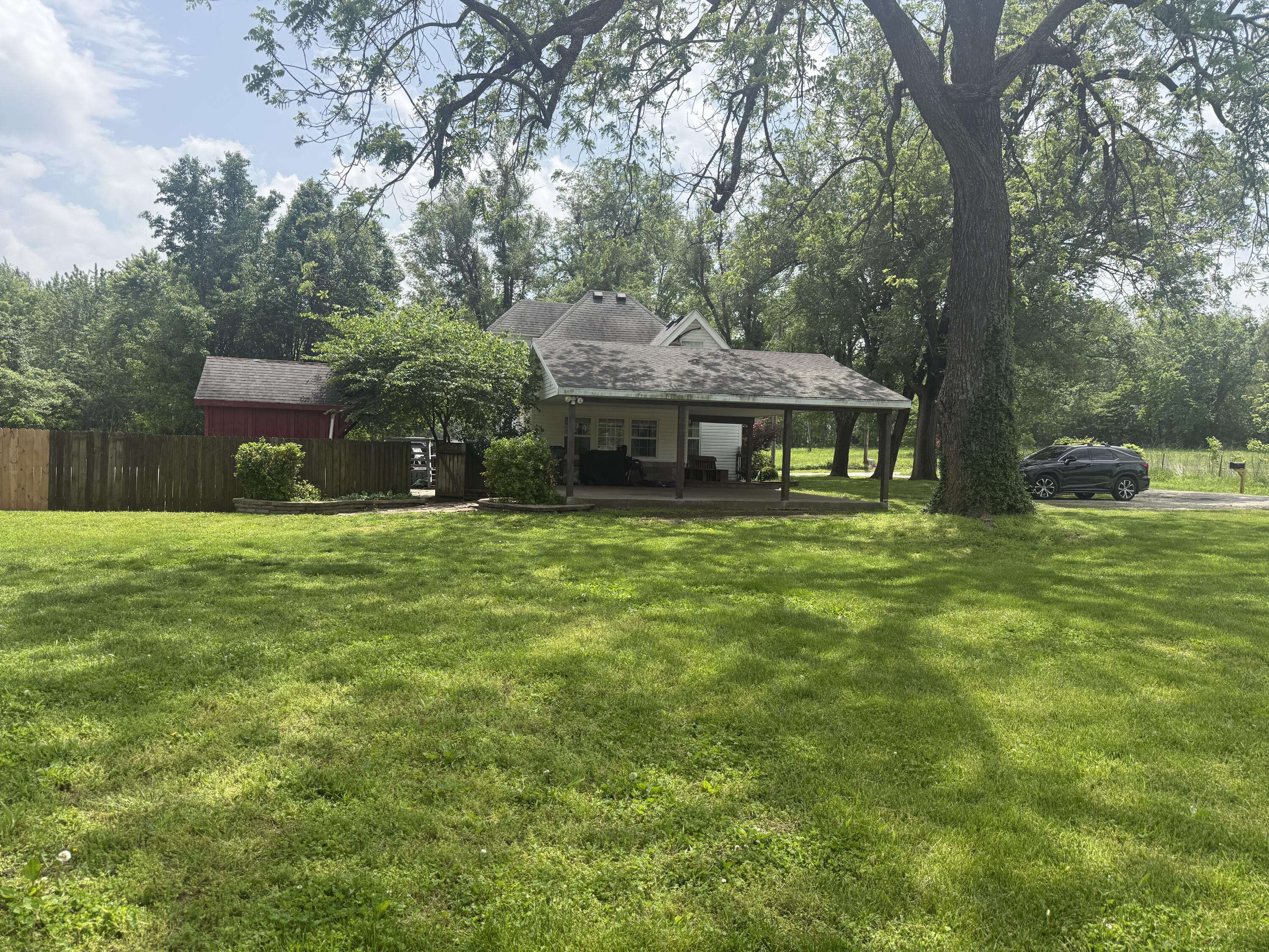602 East Sanders Street Property Photo 19