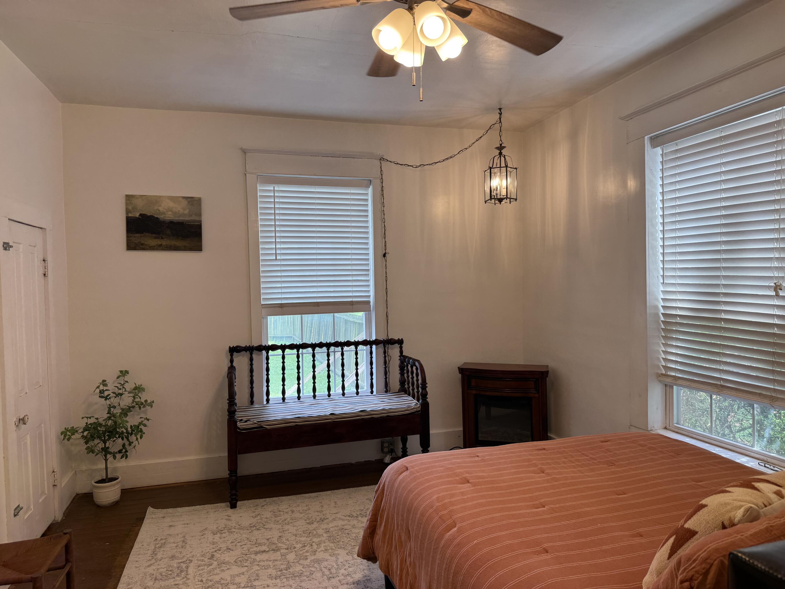 602 East Sanders Street Property Photo 40