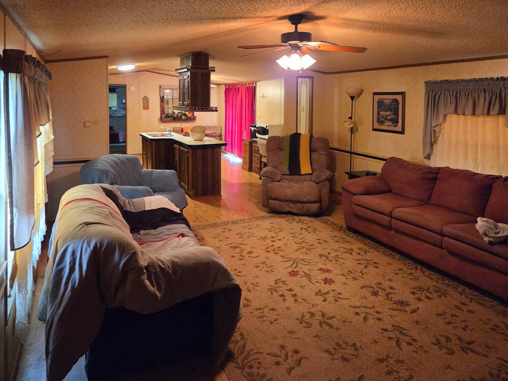 198 Martingale Drive Property Photo 7
