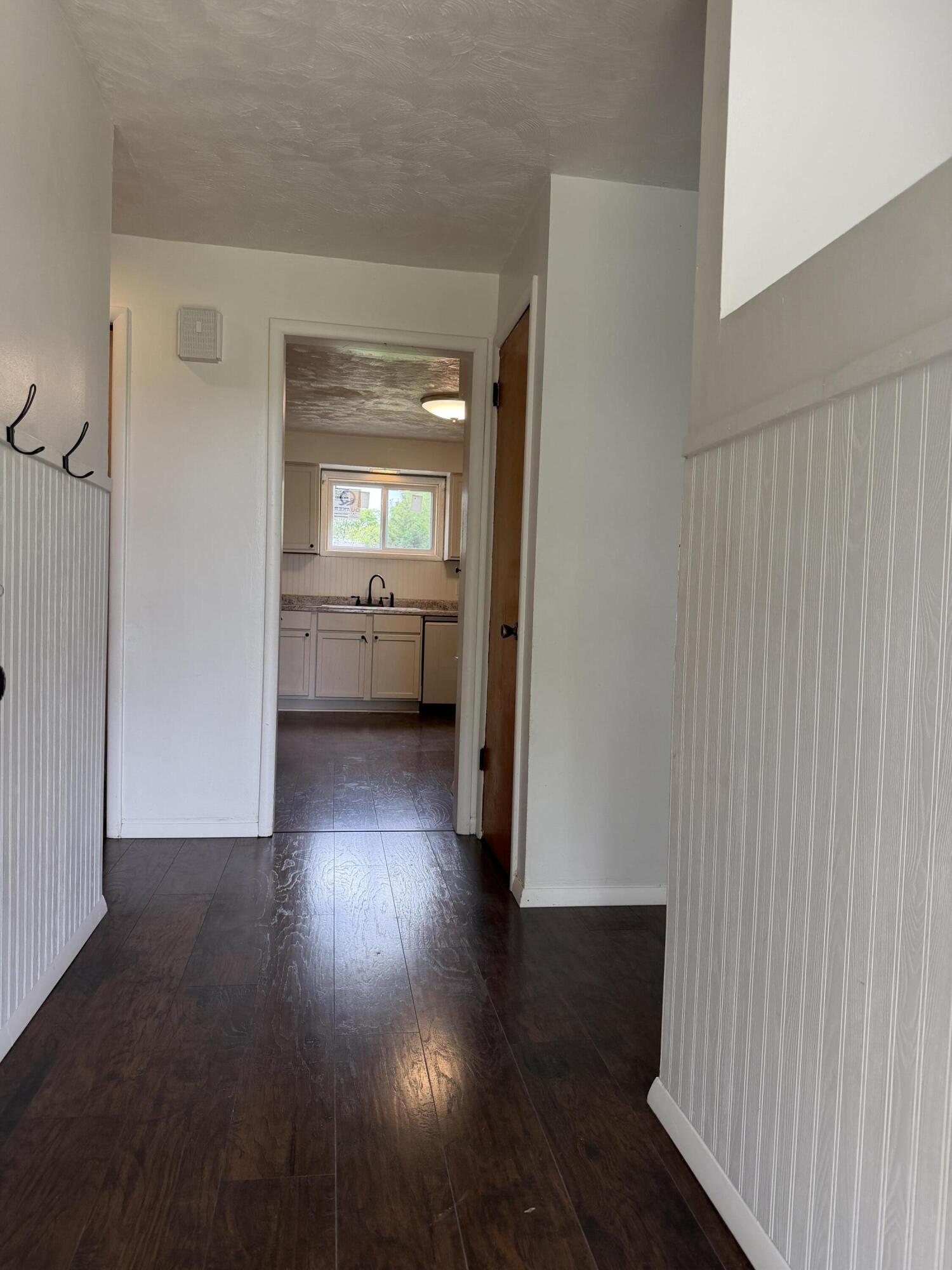 1113 North Walnut Street Property Photo 5