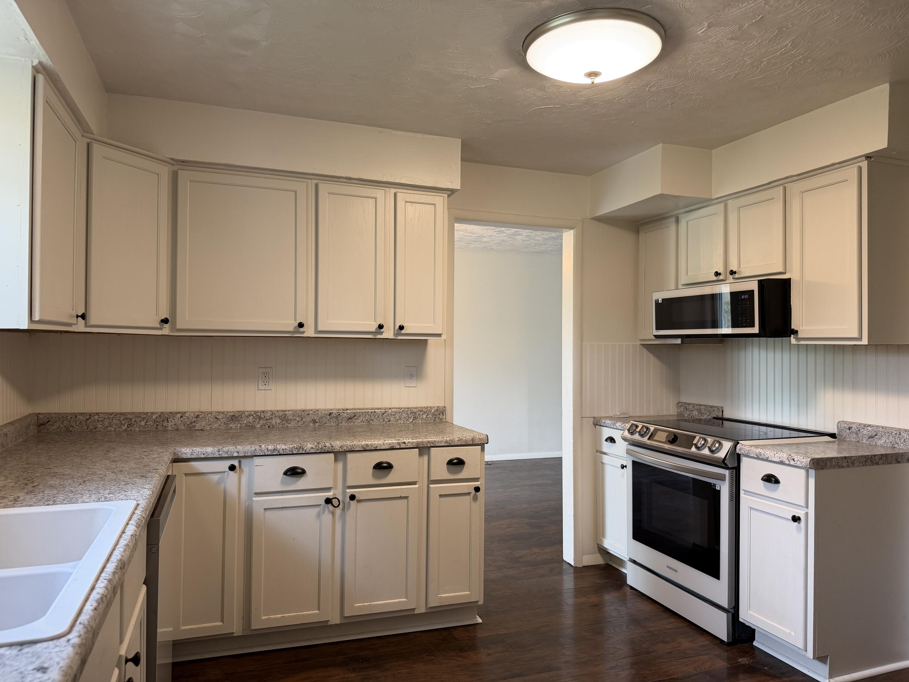 1113 North Walnut Street Property Photo 14