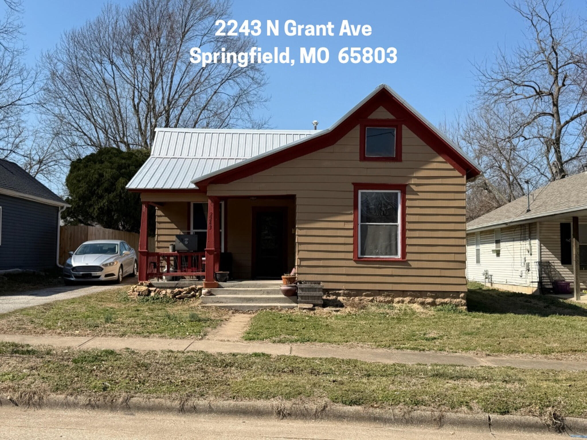 1033 East Mcgee Street Property Photo 3