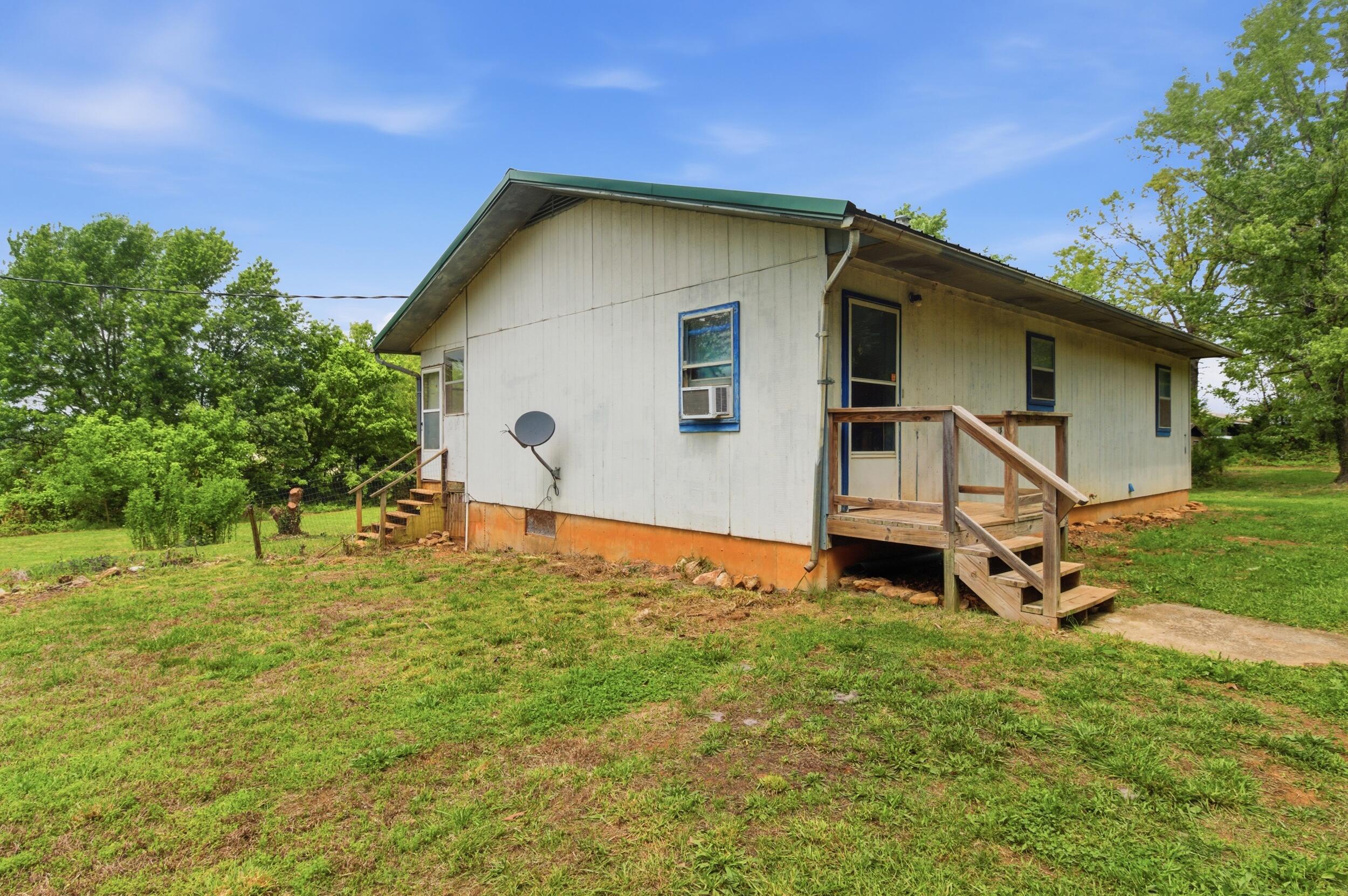 846 County Road 3450 Property Photo 3