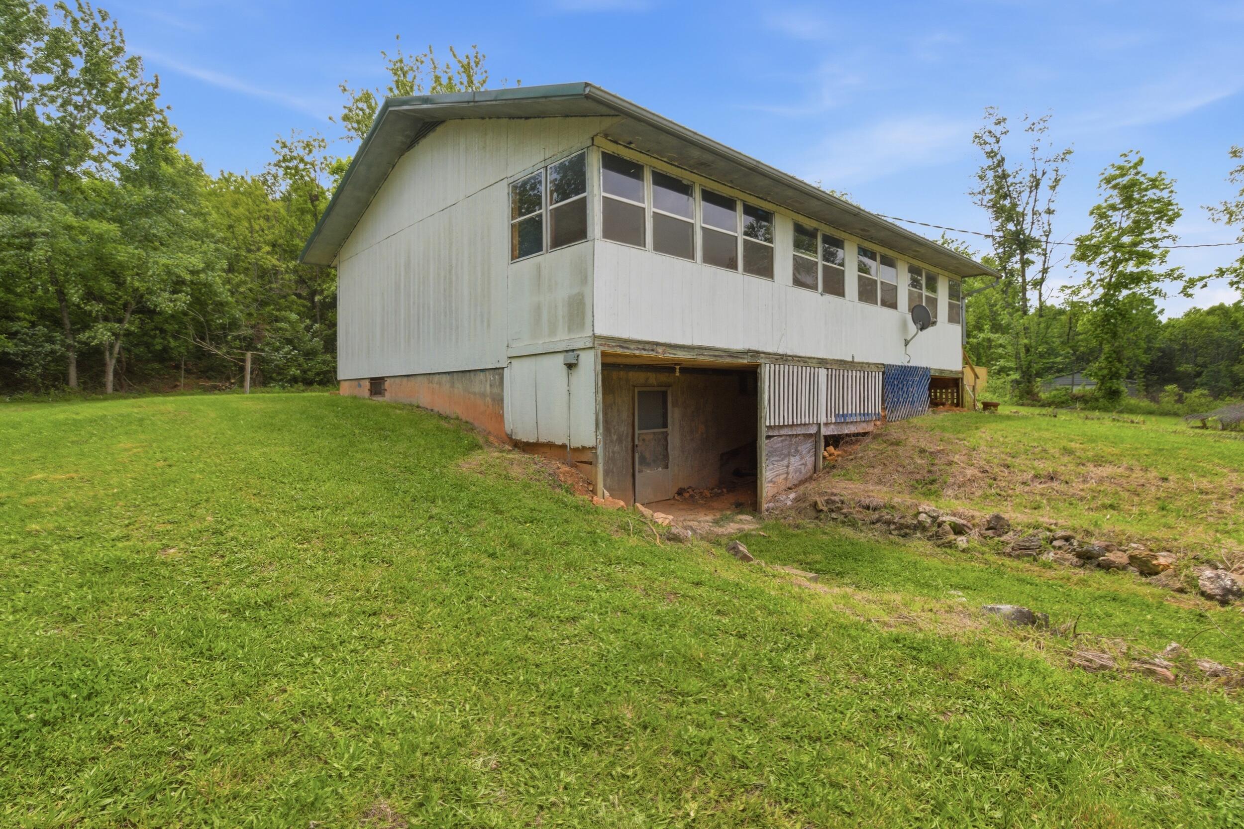 846 County Road 3450 Property Photo 32