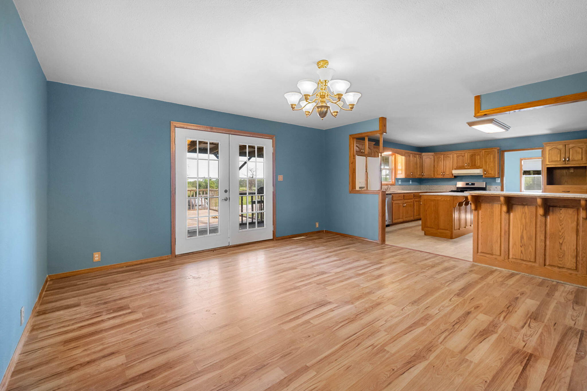 727 Banner Road Property Photo 8
