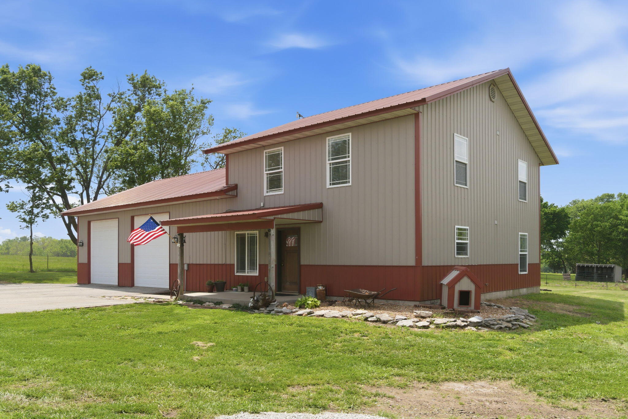 8903 North State Highway Z Property Photo 1