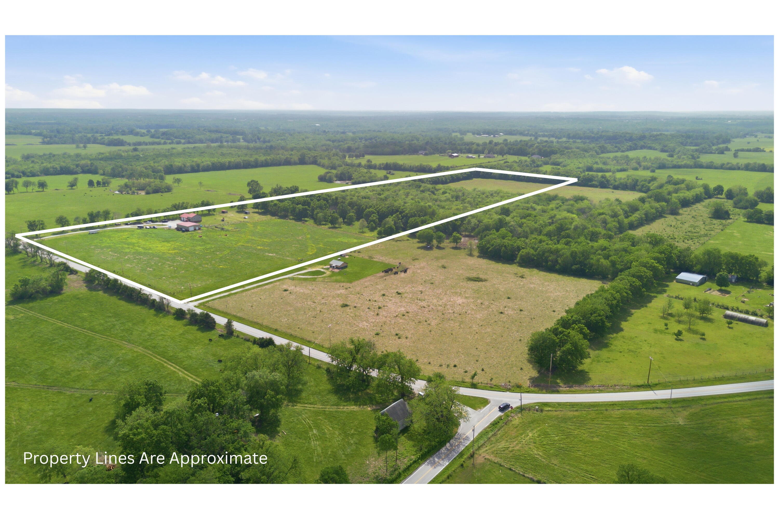 8903 North State Highway Z Property Photo 3