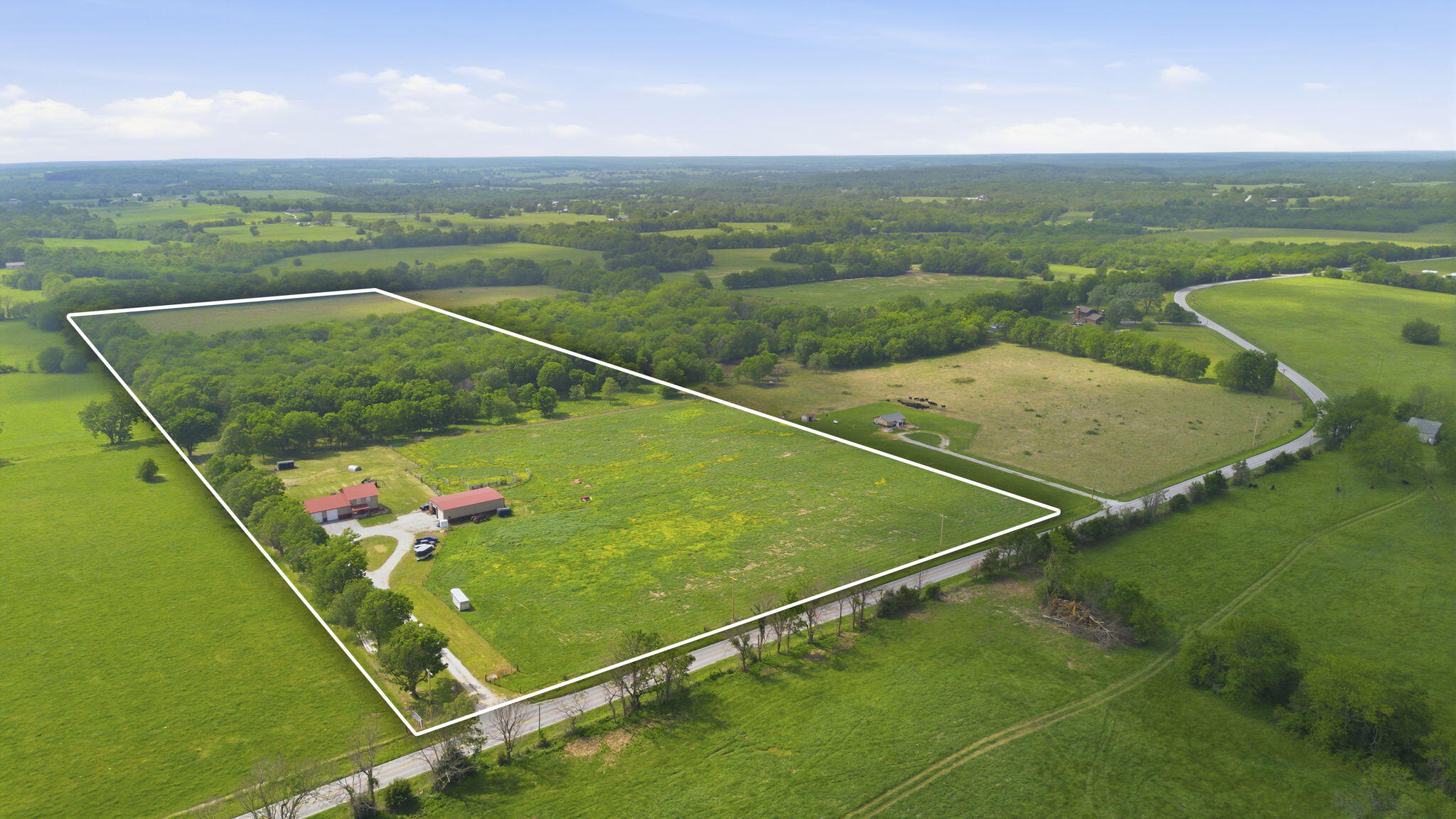 8903 North State Highway Z Property Photo 4