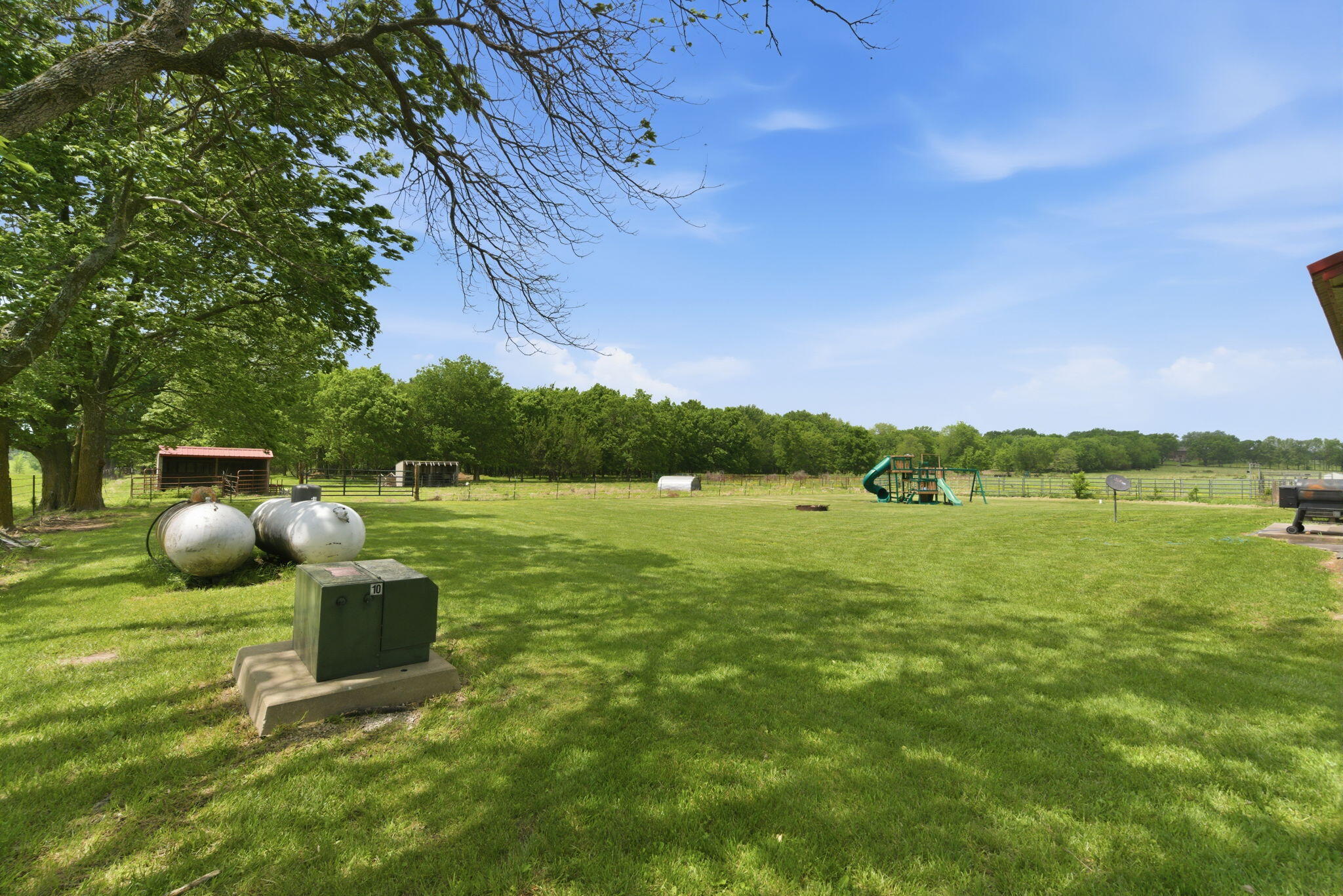 8903 North State Highway Z Property Photo 28