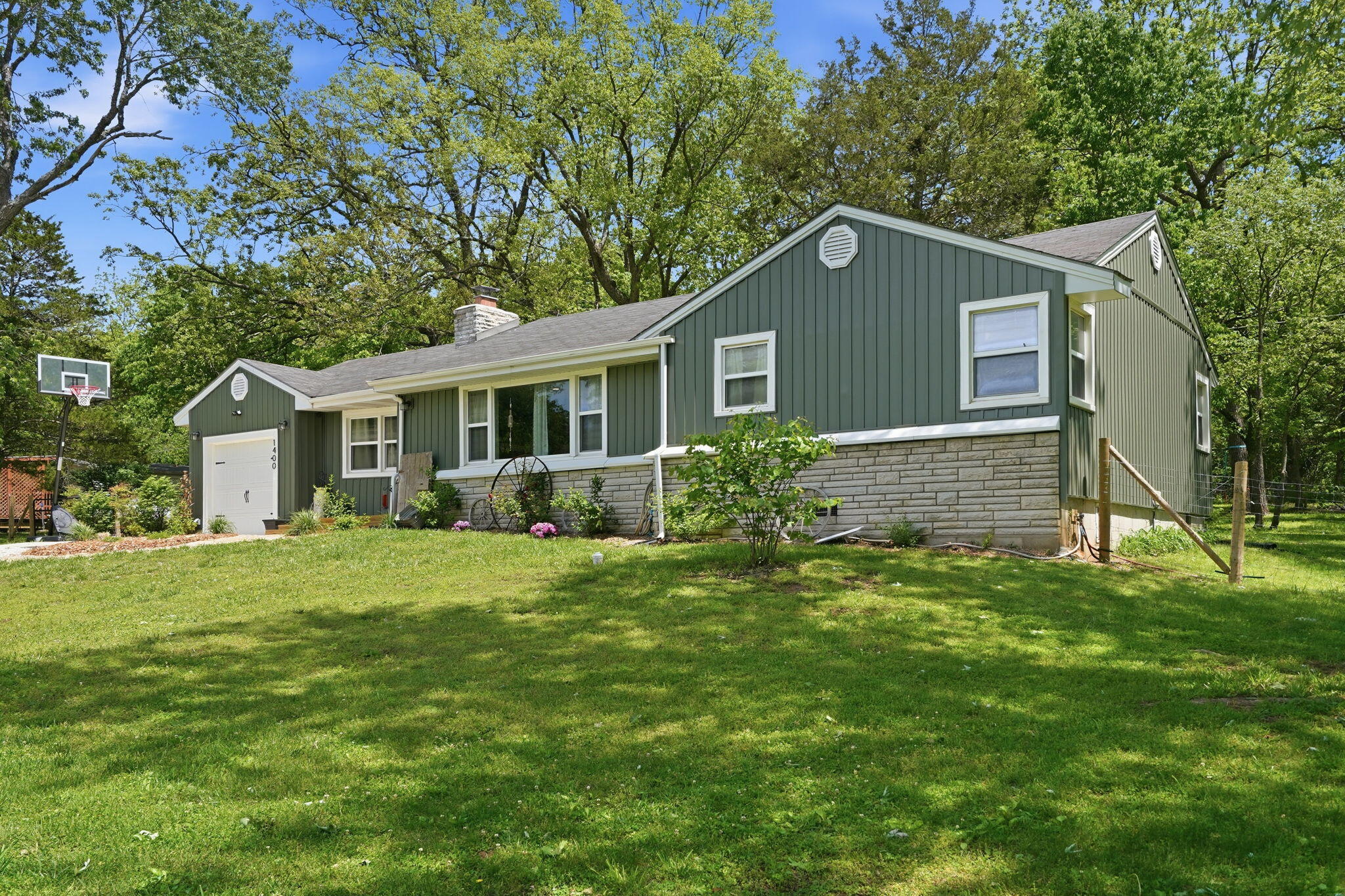 1400 South Farm Road 205 Property Photo 5