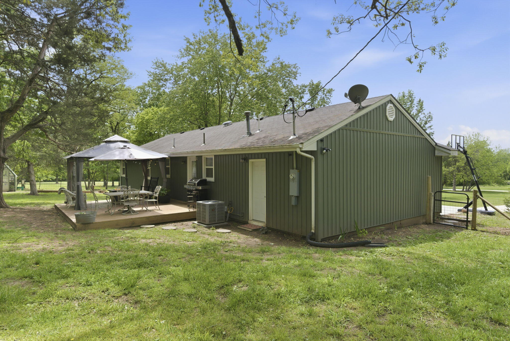 1400 South Farm Road 205 Property Photo 26