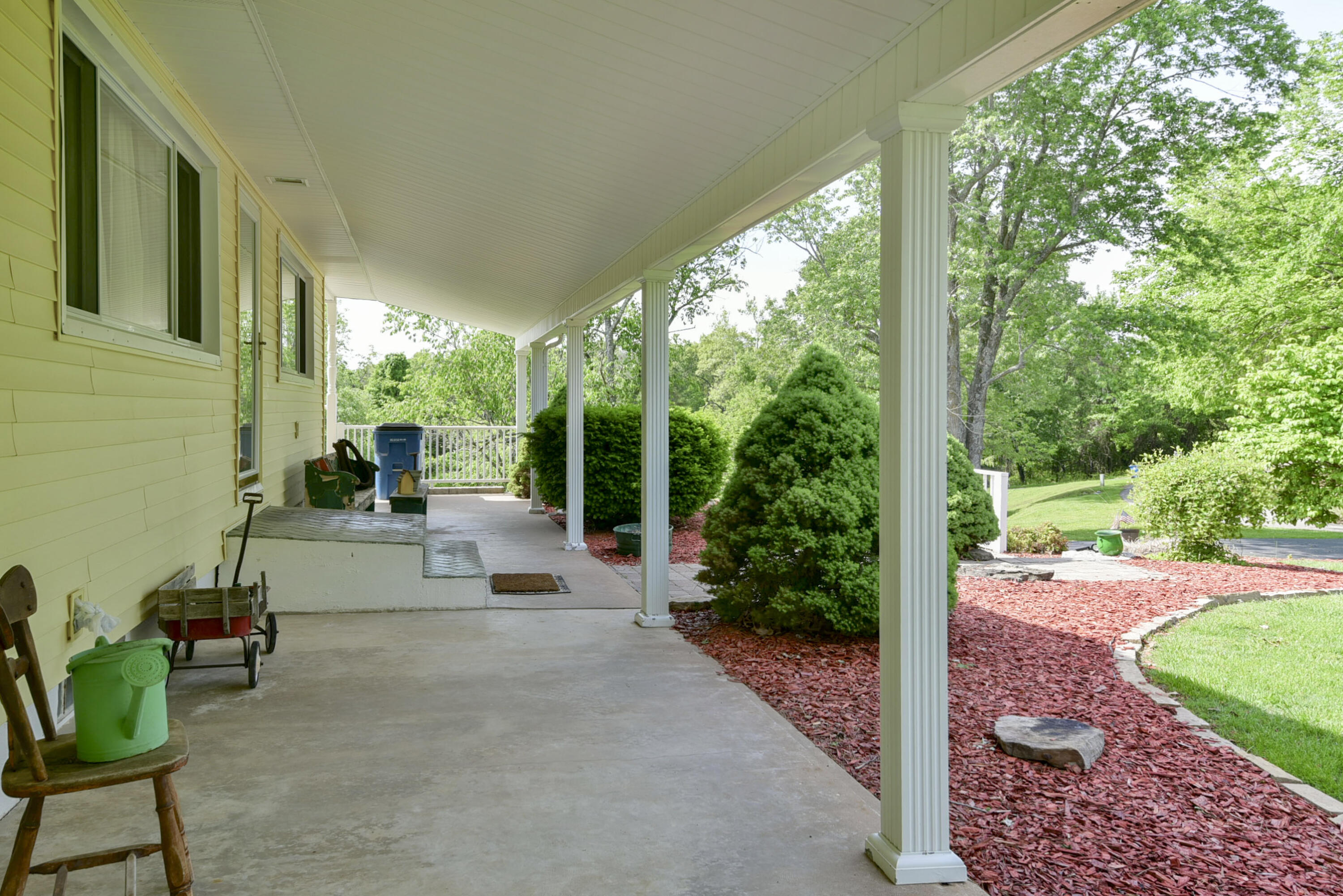 1338 Blackberry Lane Property Photo 3