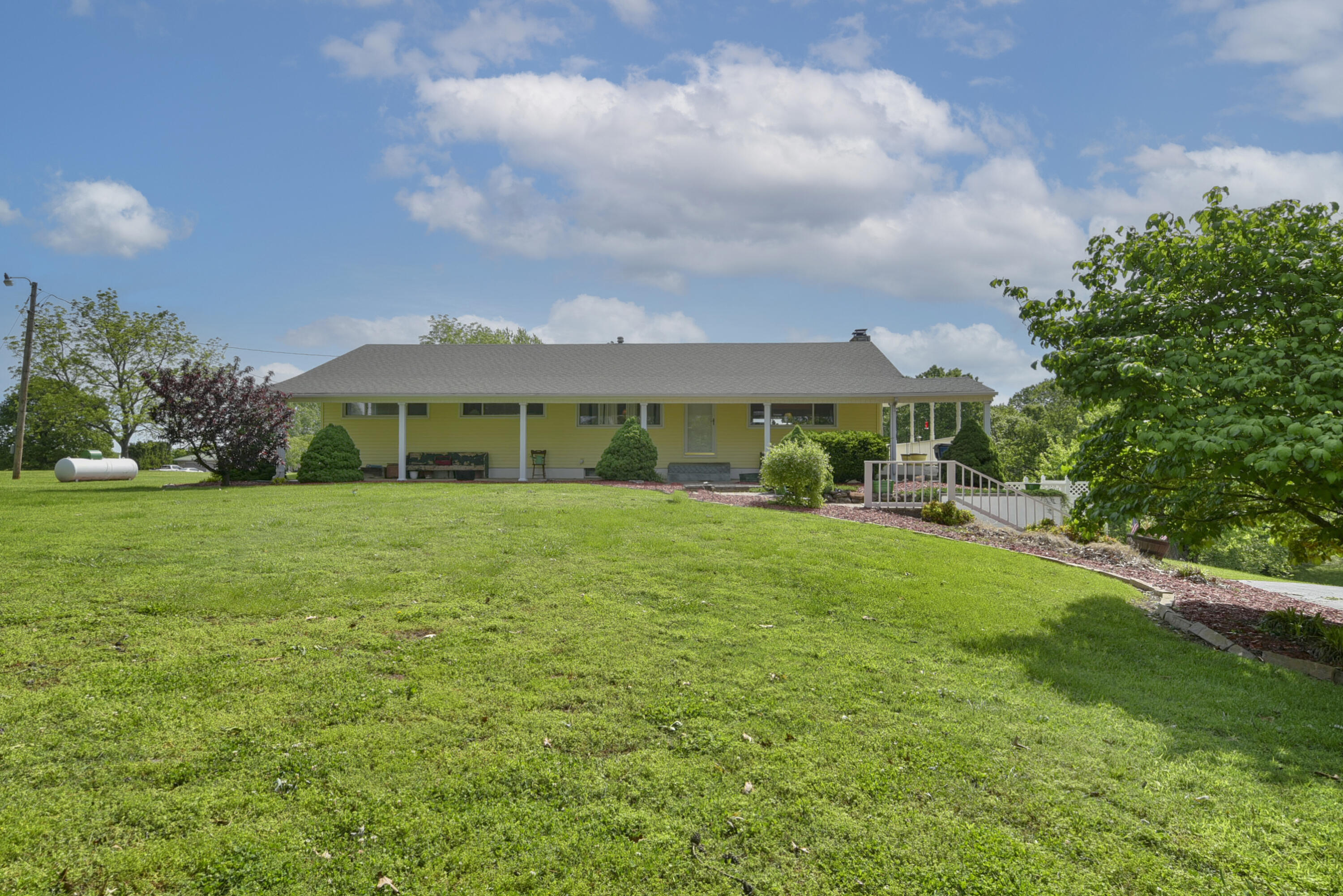 1338 Blackberry Lane Property Photo 5
