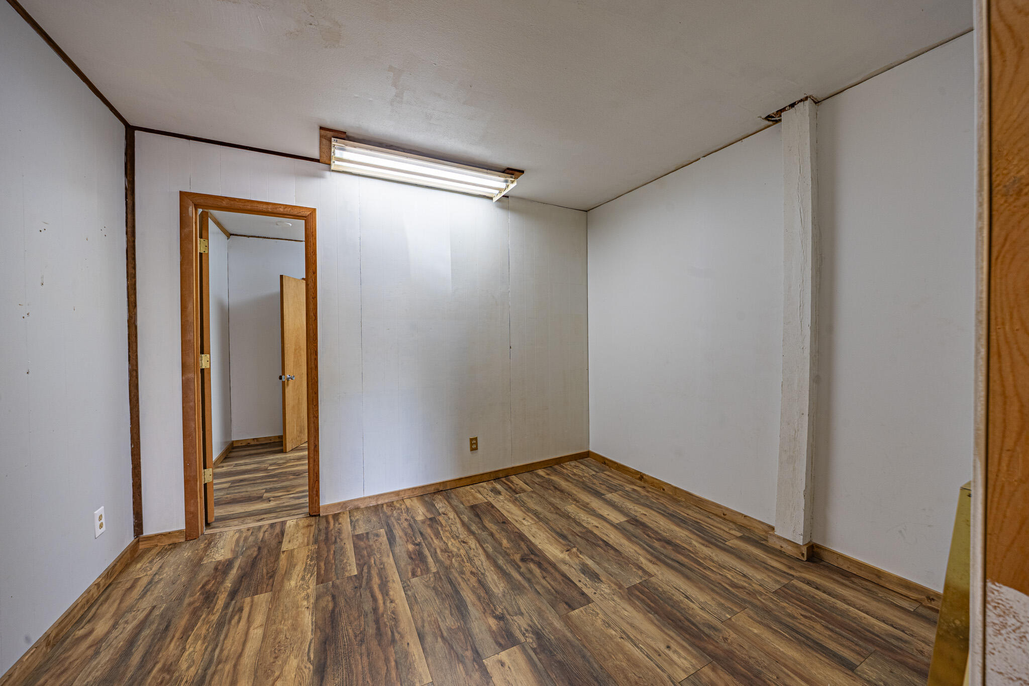 13075 U.s. 54 Property Photo 9