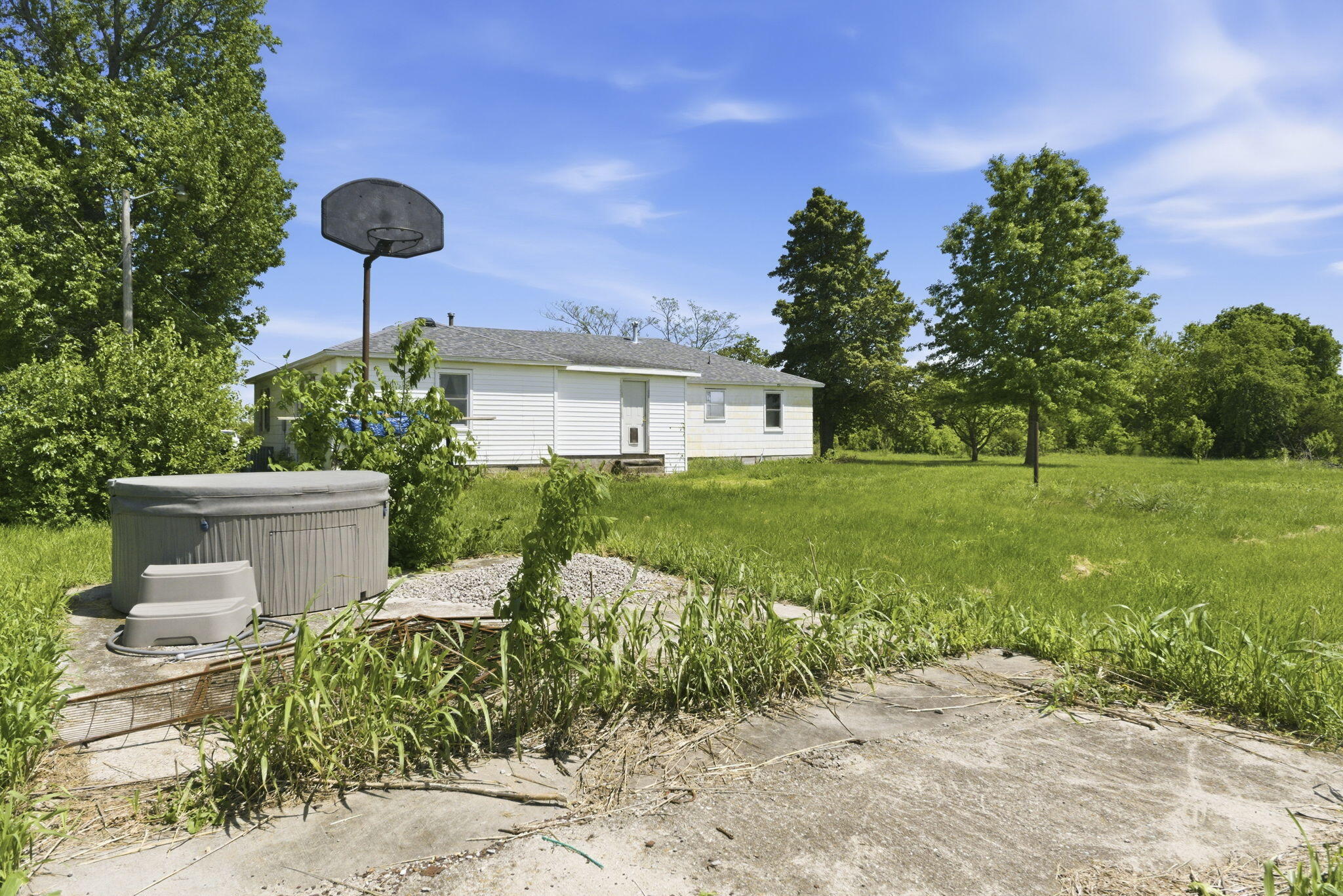 5825 Lawrence 1140 Property Photo 15