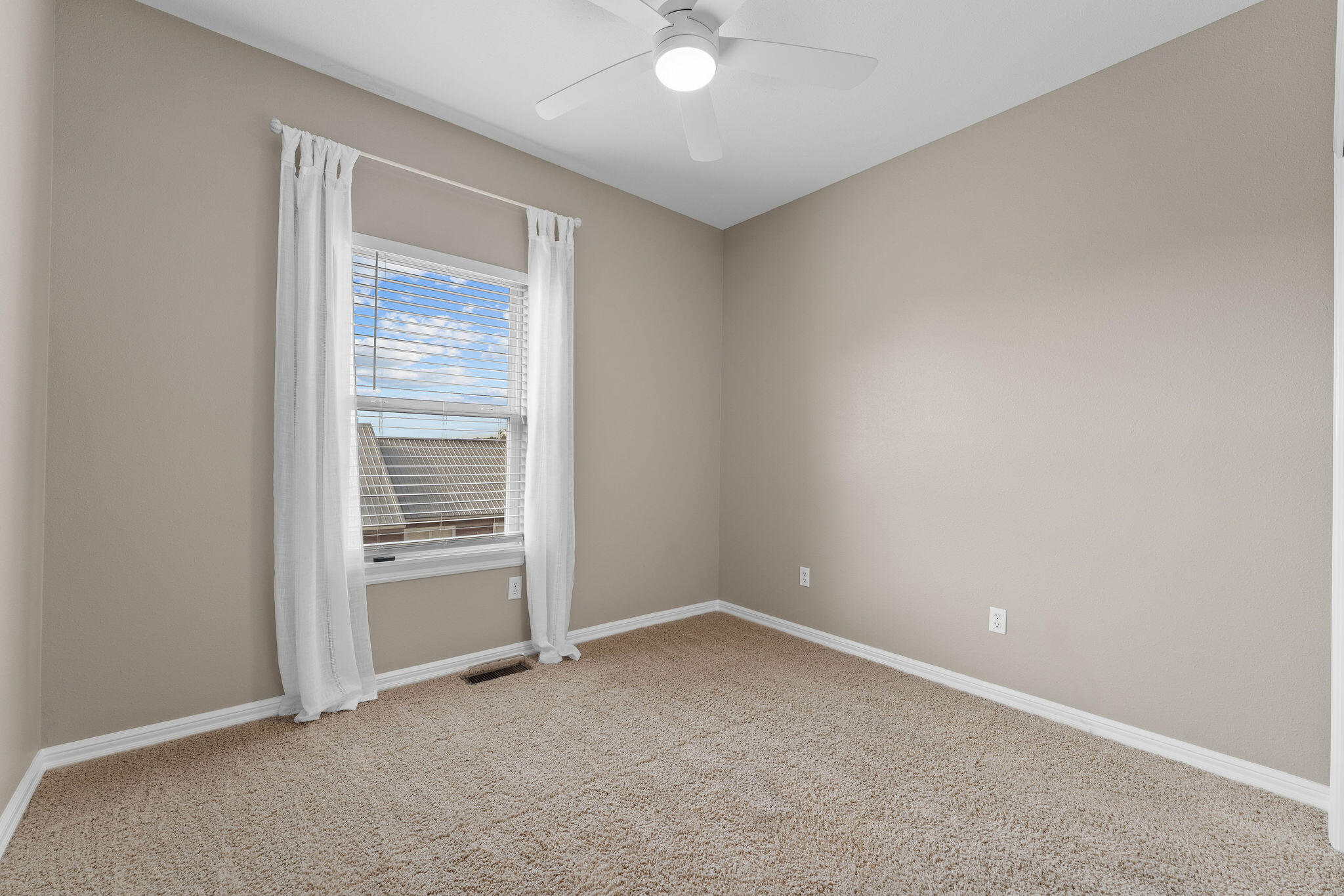 115 Cavanaugh Place Property Photo 15