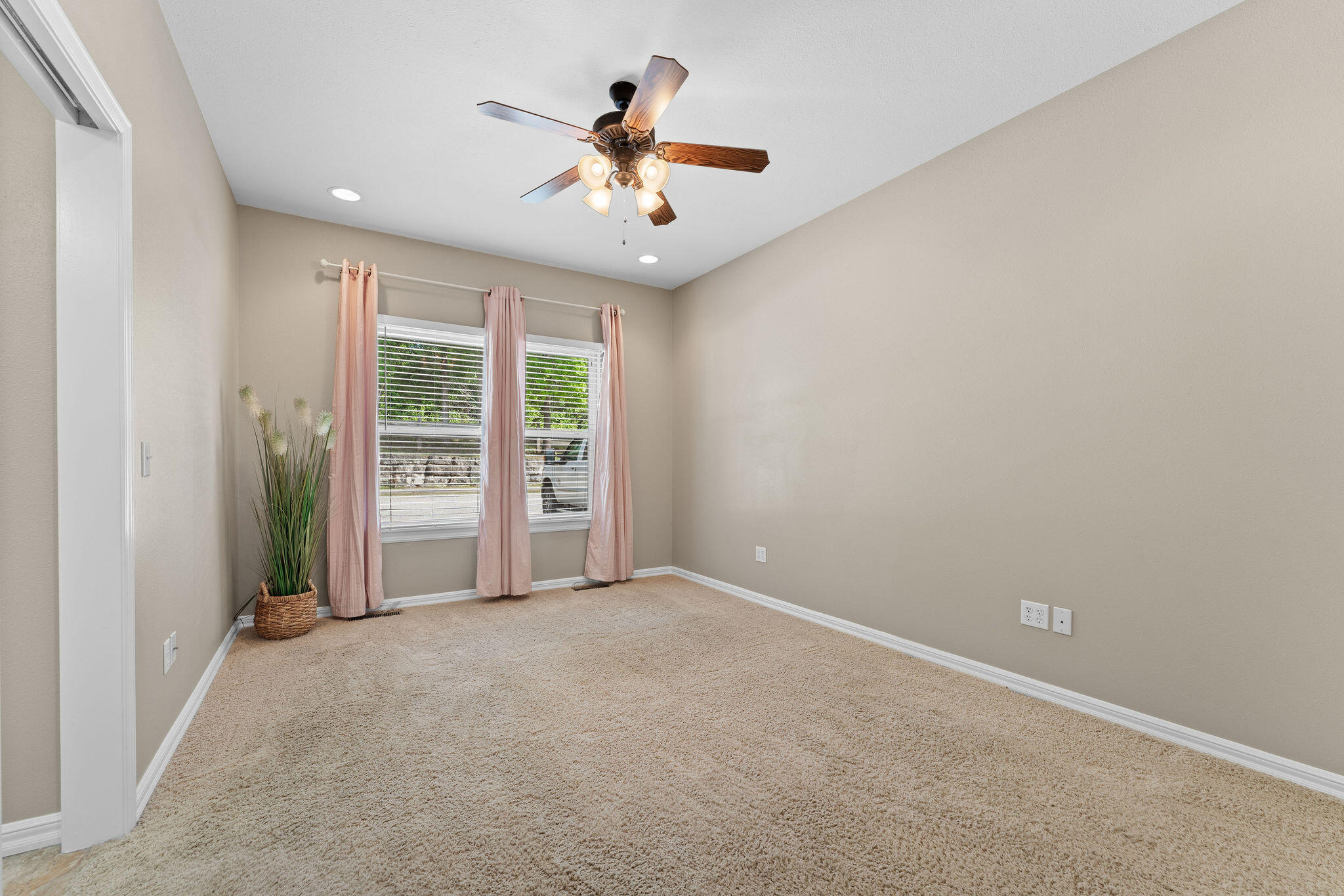 115 Cavanaugh Place Property Photo 18