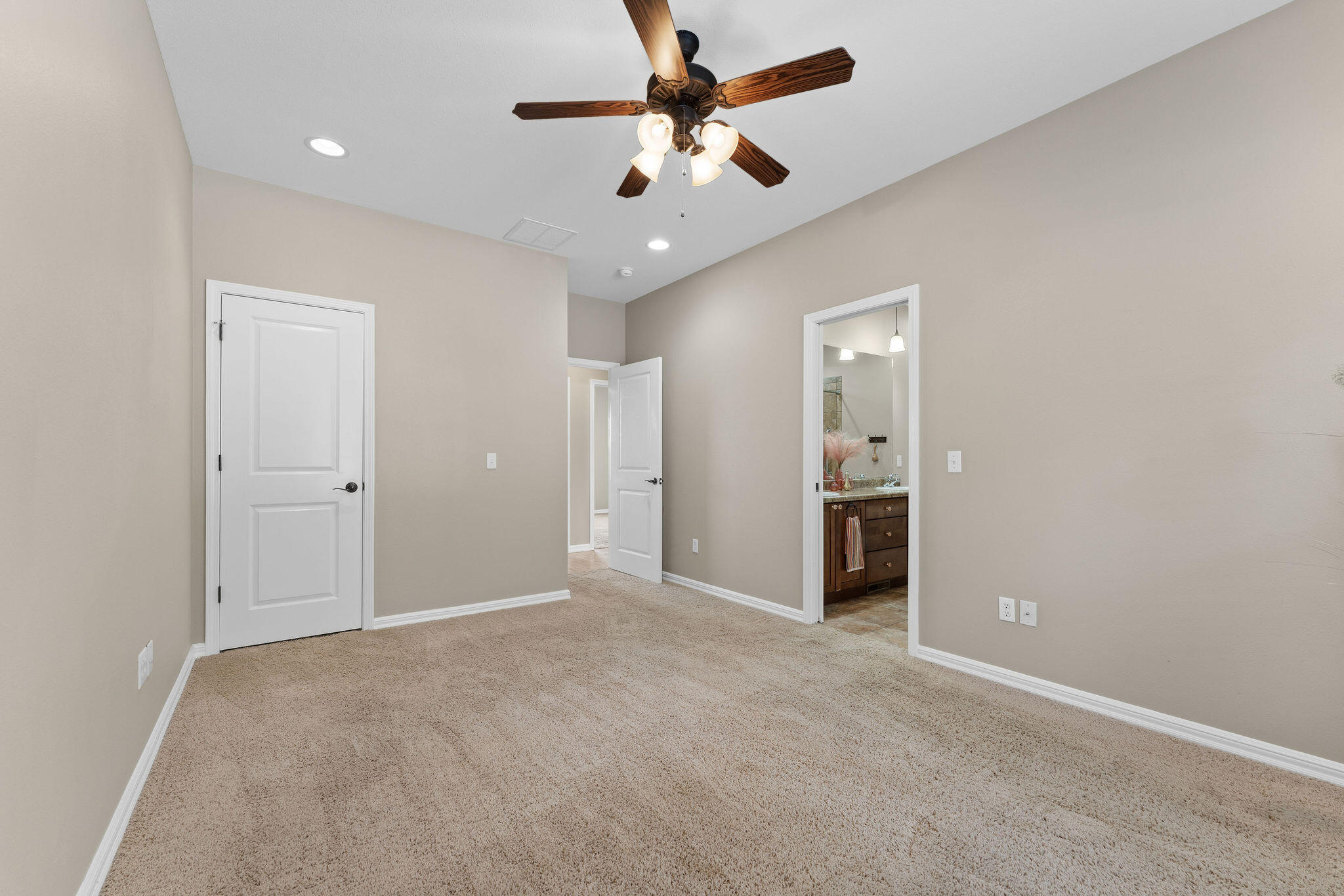 115 Cavanaugh Place Property Photo 19
